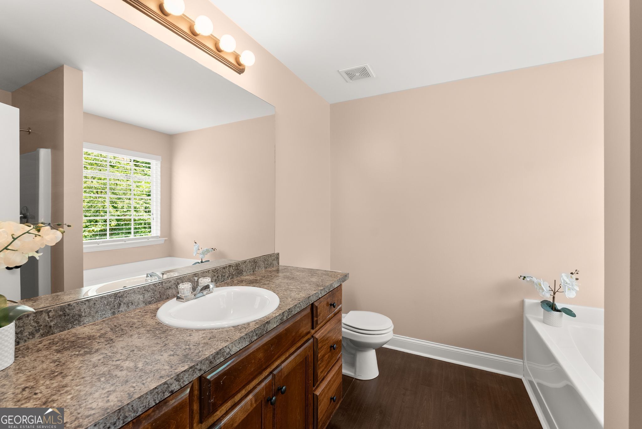 2786 Summer Creek Drive Property Photo 16
