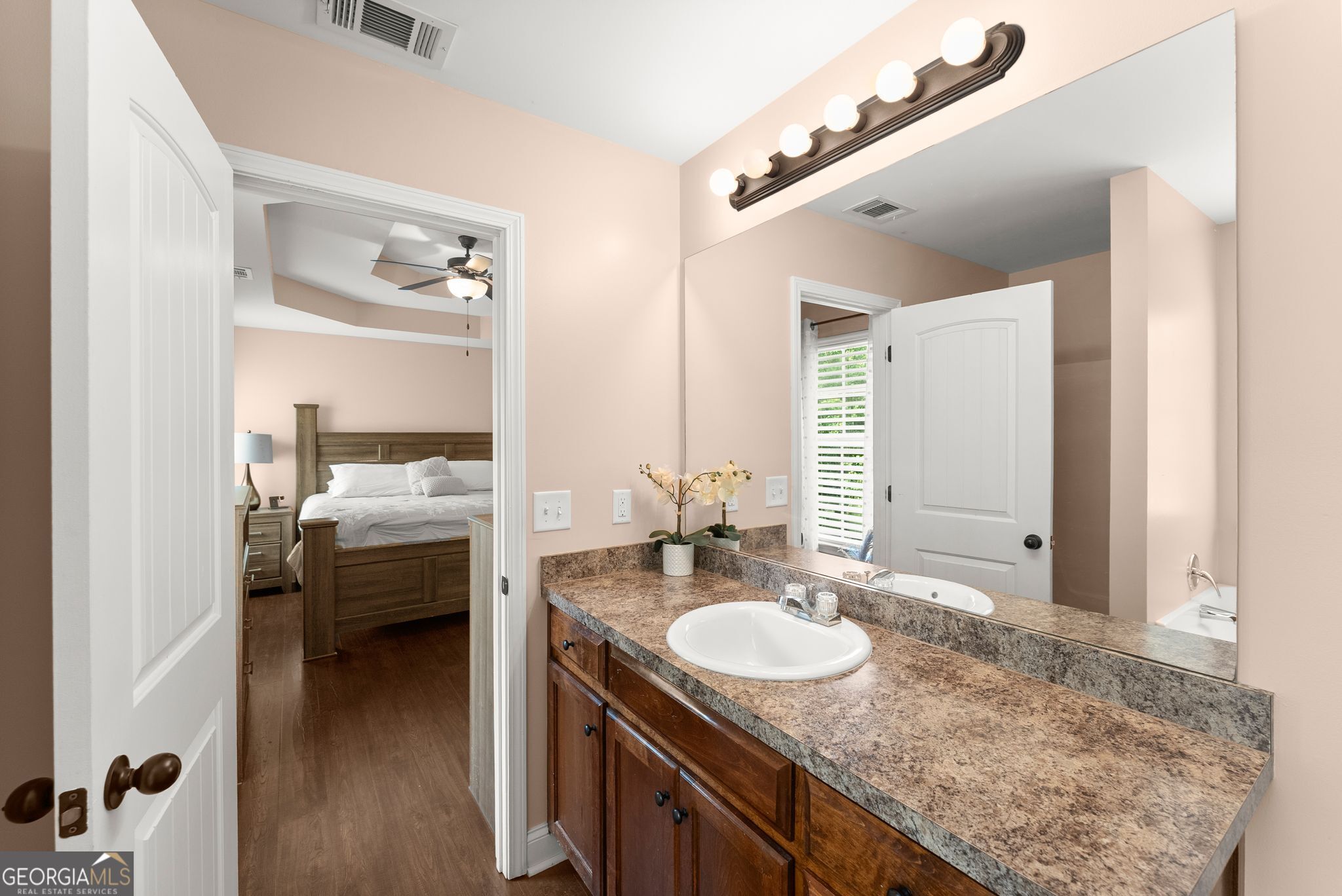 2786 Summer Creek Drive Property Photo 18