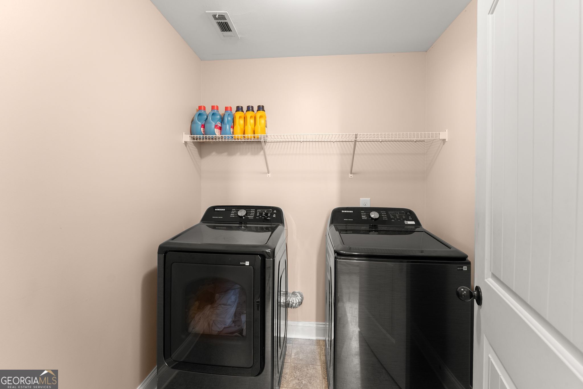 2786 Summer Creek Drive Property Photo 31