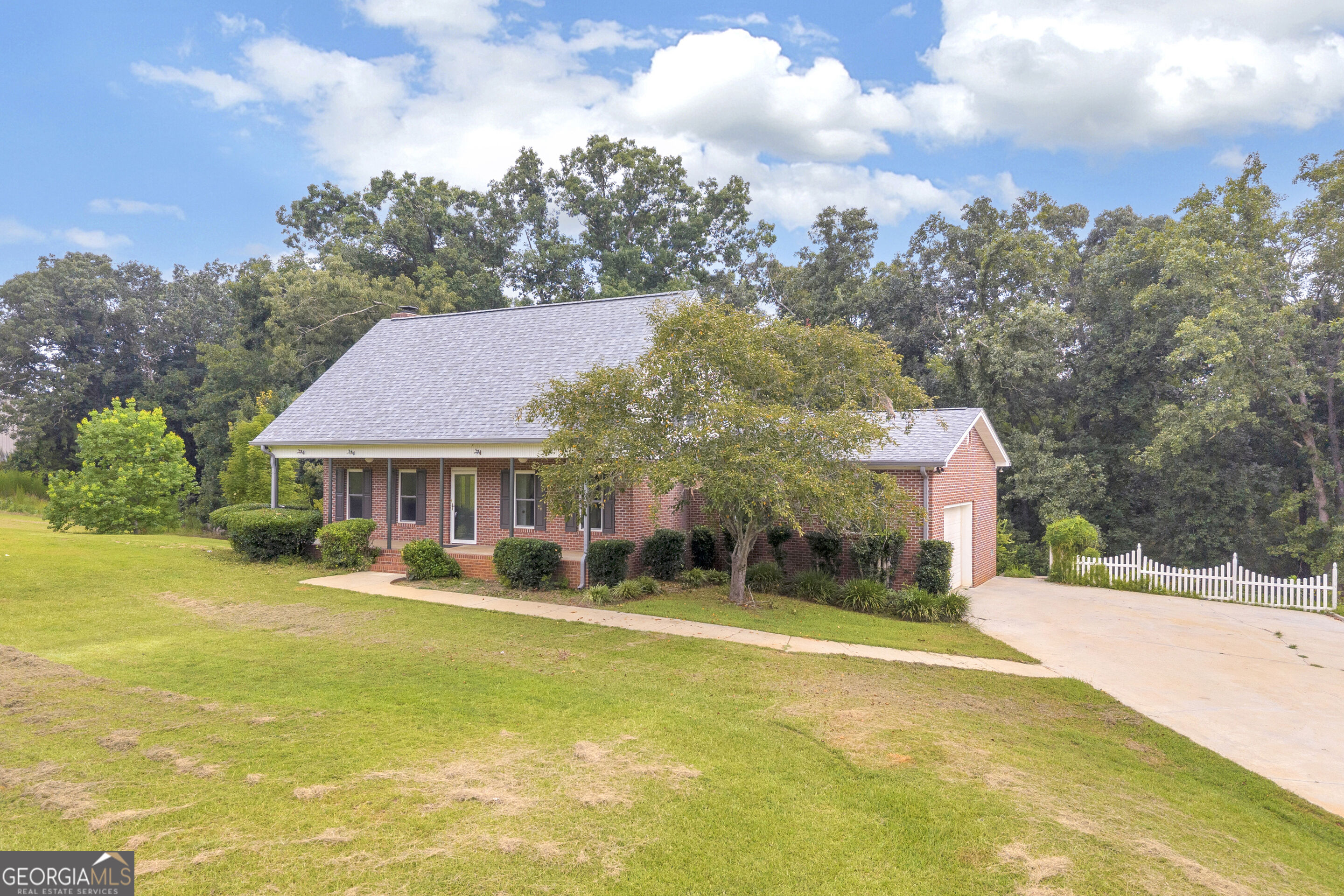 3272 Horace Road Property Photo 1