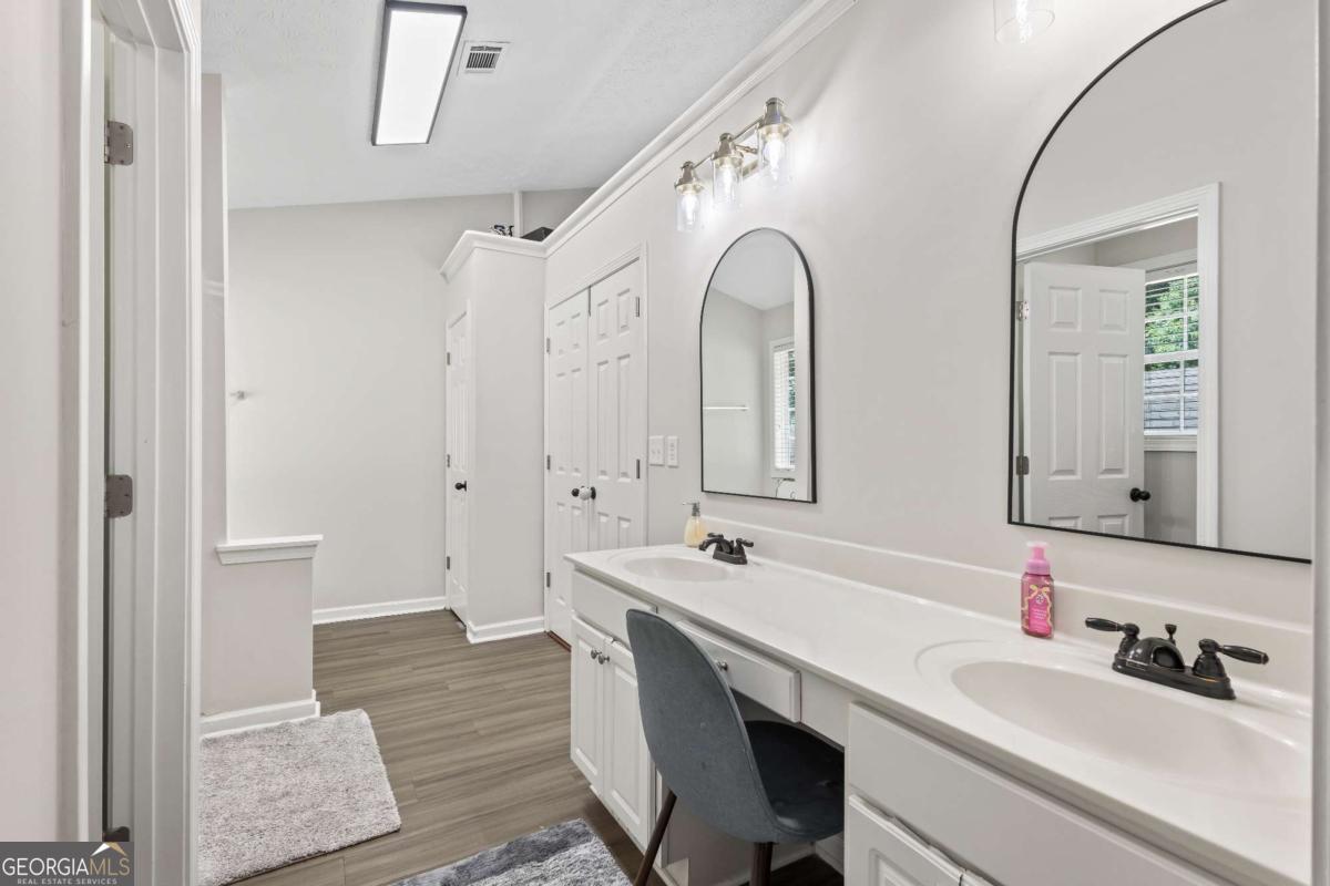 1408 Dulwich Court Property Photo 37