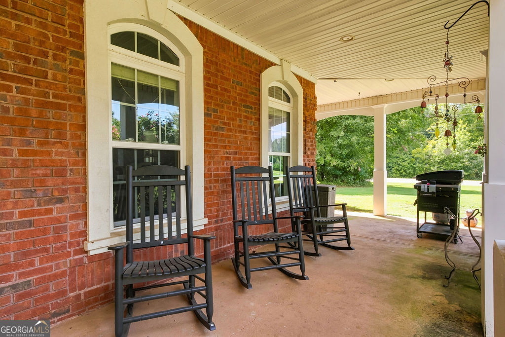 10 Toscanno Drive Property Photo 4
