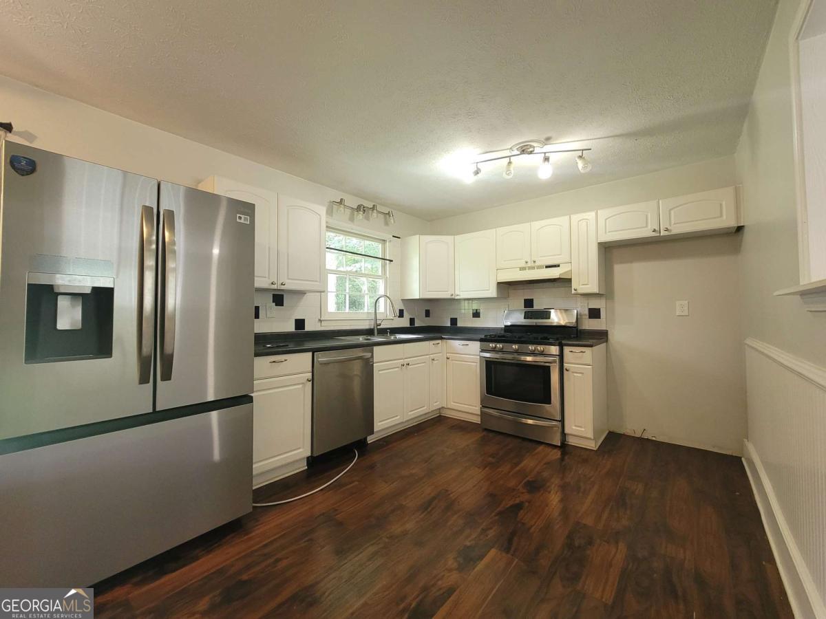4641 Lucerne Valley Road Property Photo 3
