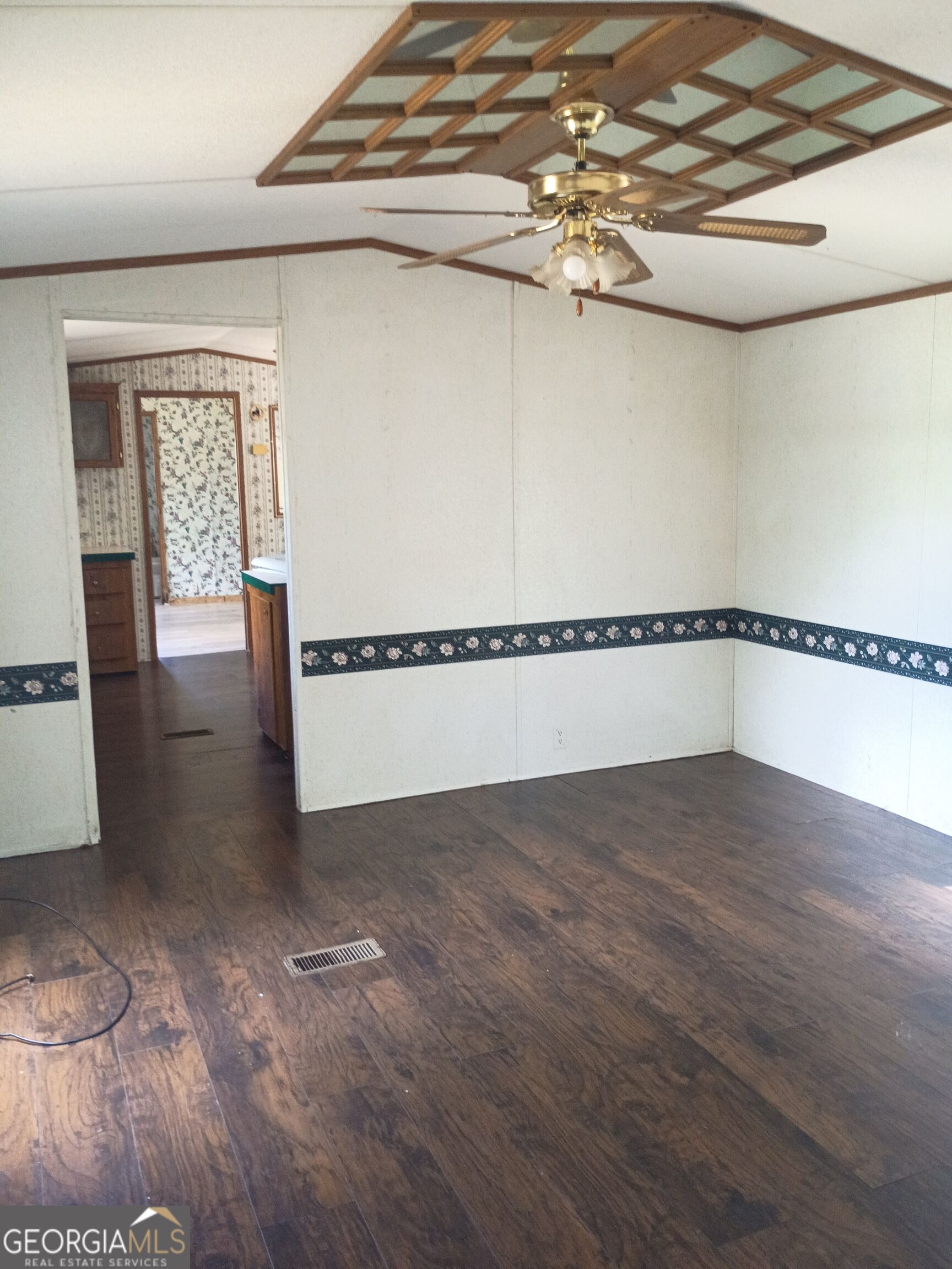 3882 Wendell Street Property Photo 4