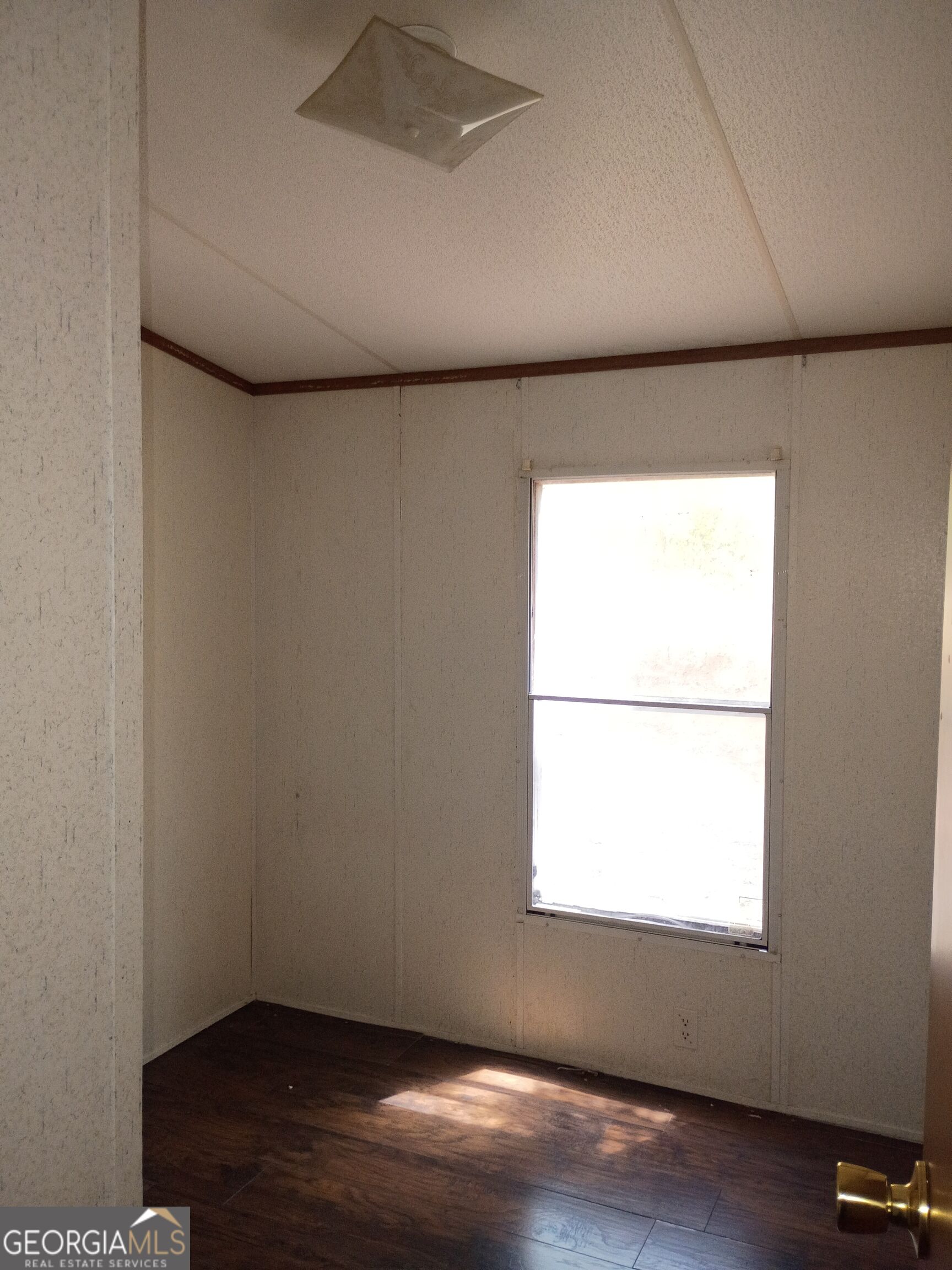 3882 Wendell Street Property Photo 13