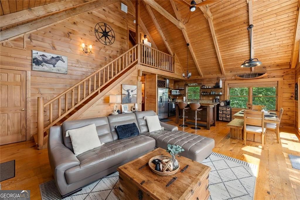 2025 Quail Cove Drive Property Photo 8