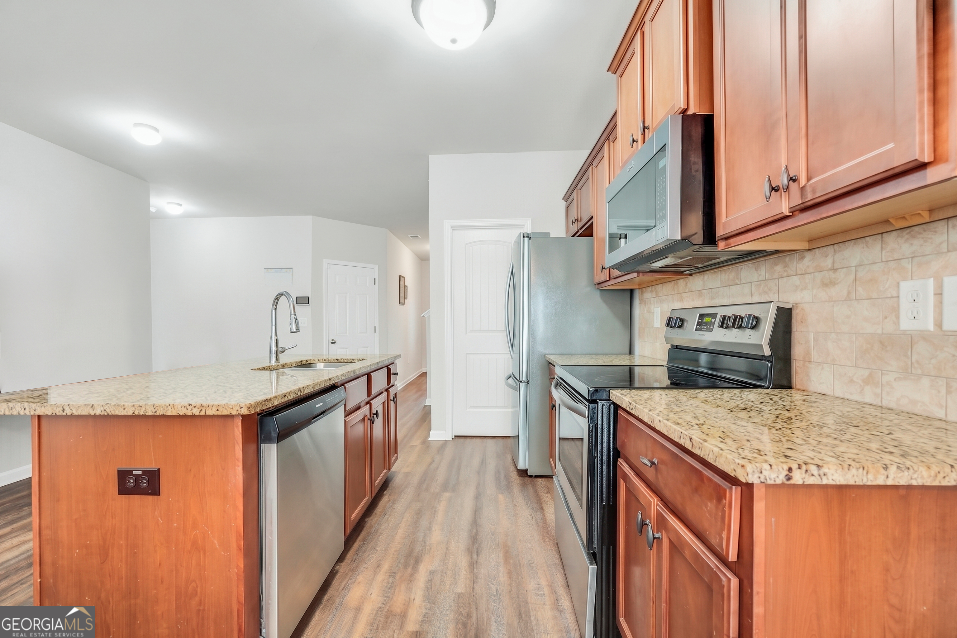 767 Galveston Way Property Photo 5