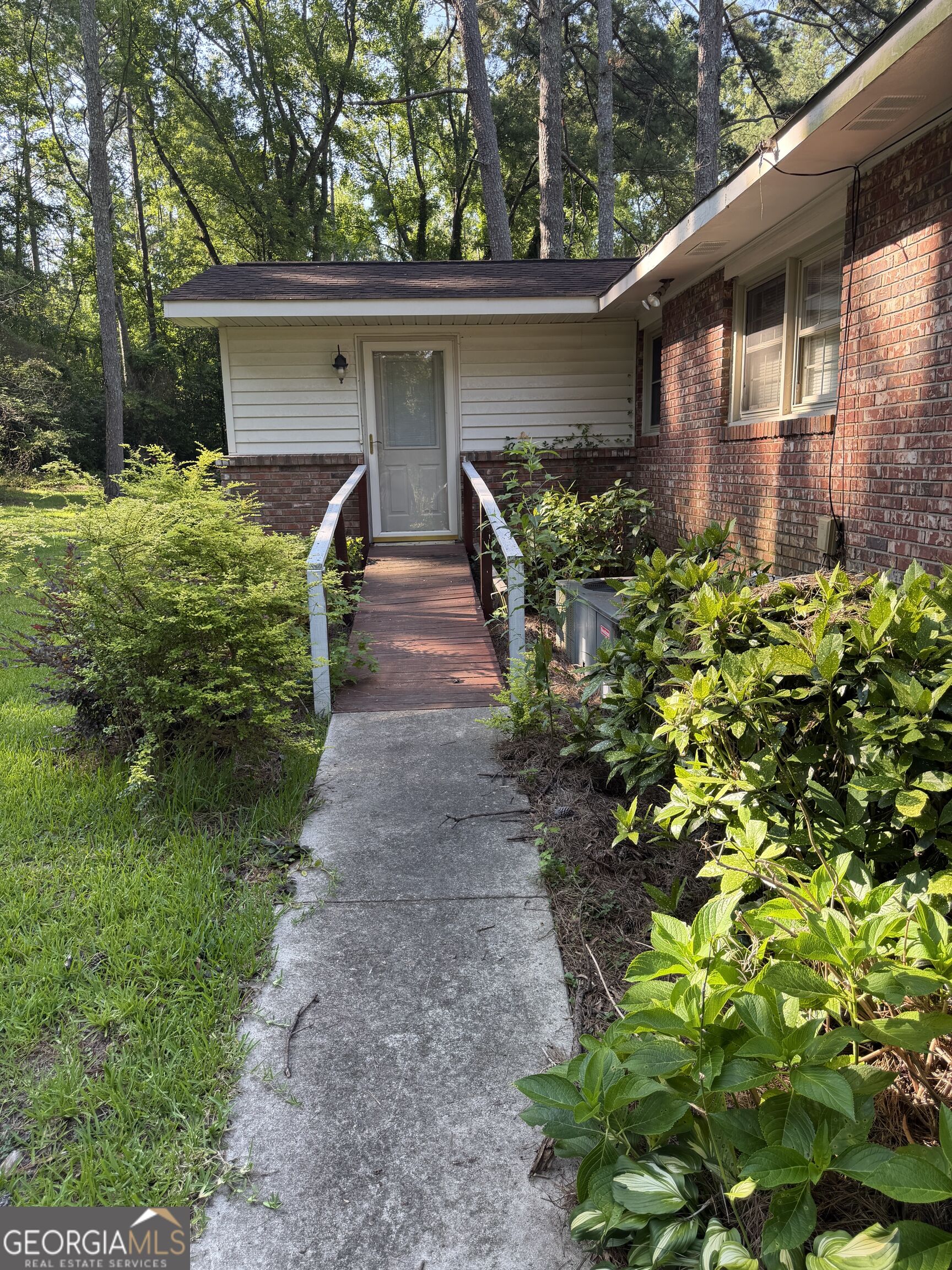 57 Brown Circle Property Photo 32