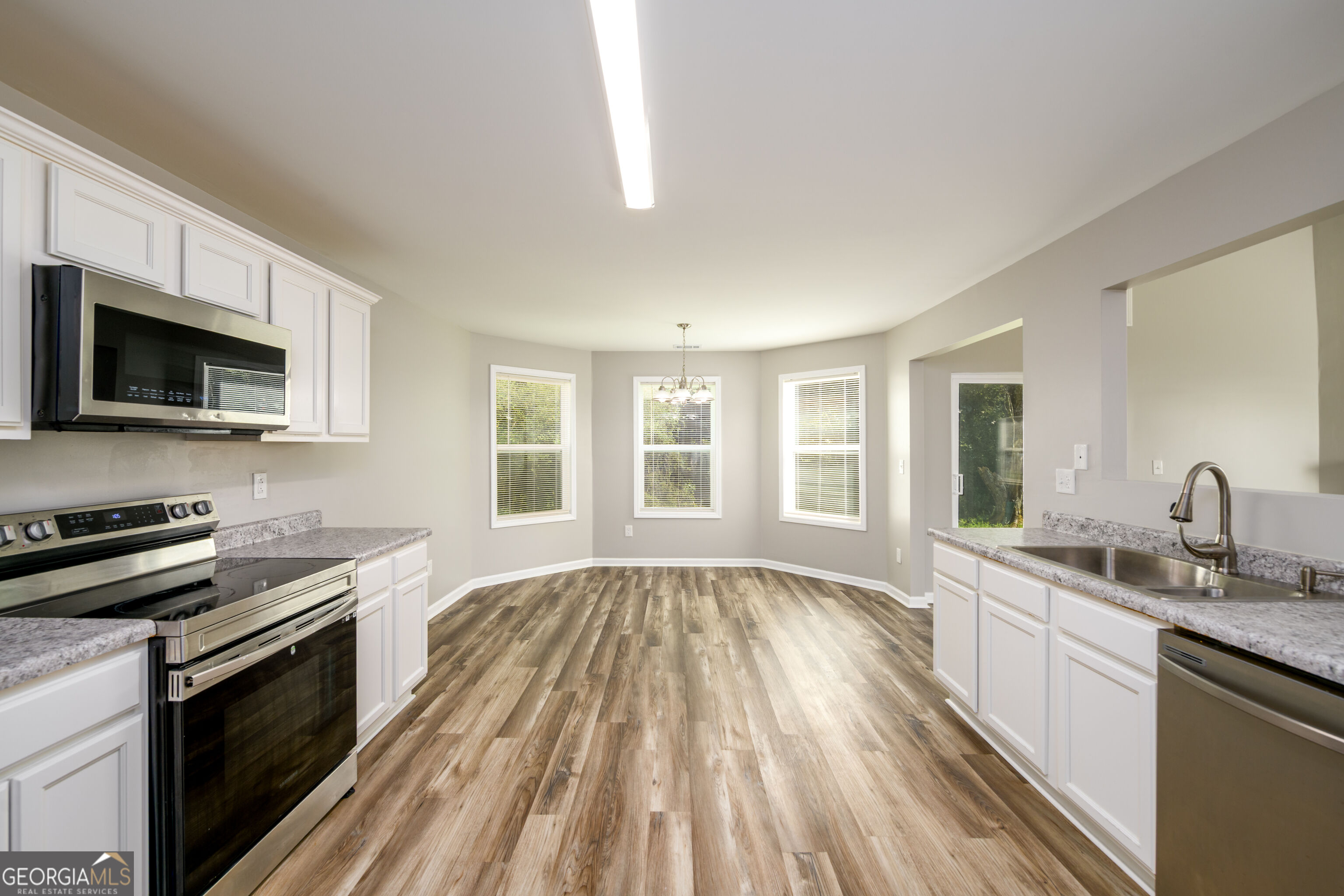 6550 Browns Mill Ferry Drive Property Photo 11