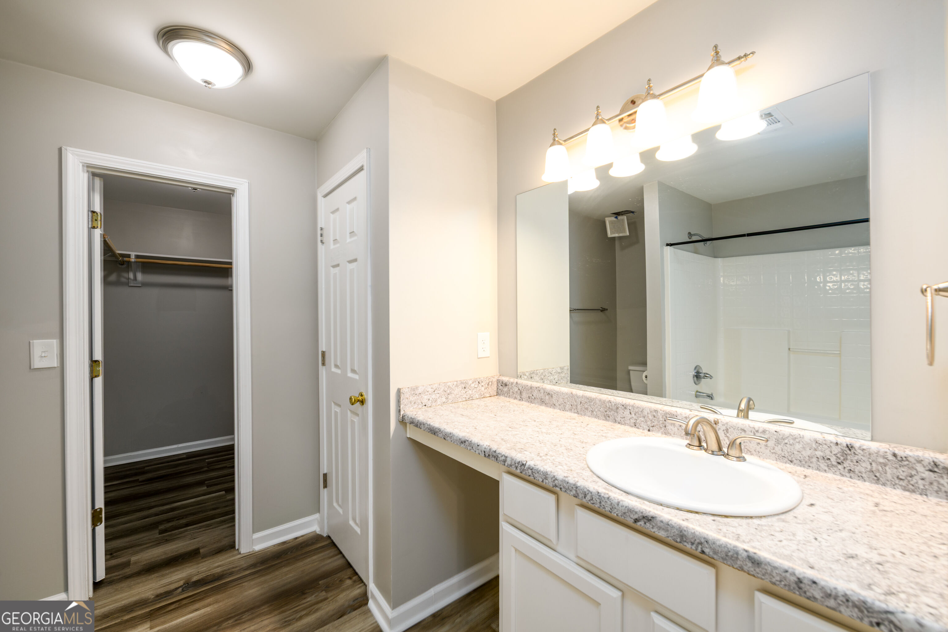 6550 Browns Mill Ferry Drive Property Photo 17