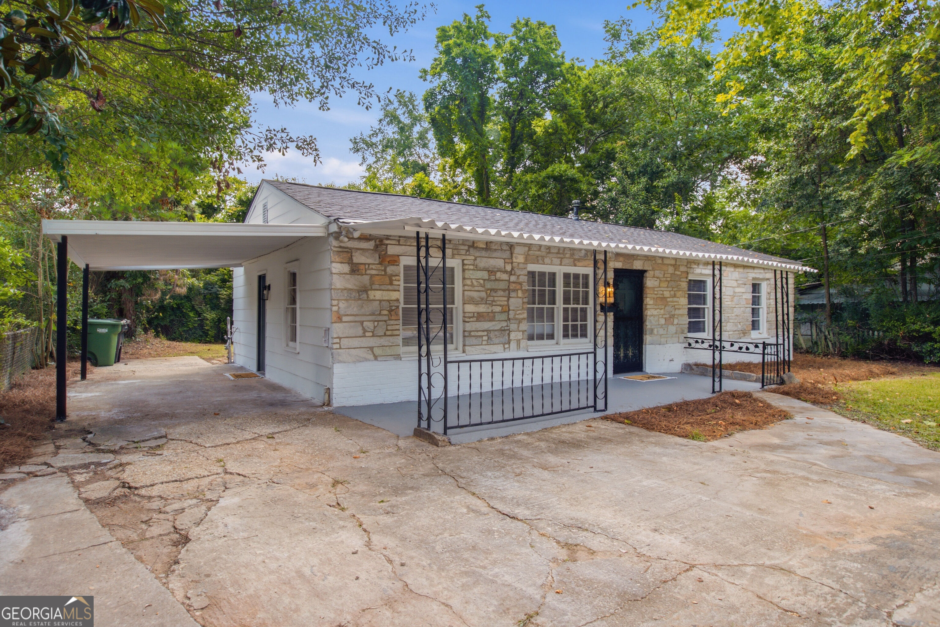 1510 Winshire Street Property Photo 2