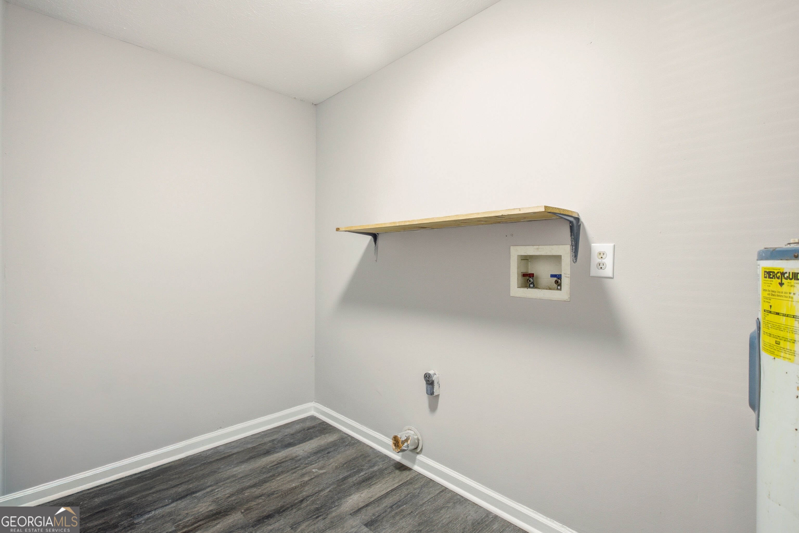 1510 Winshire Street Property Photo 9