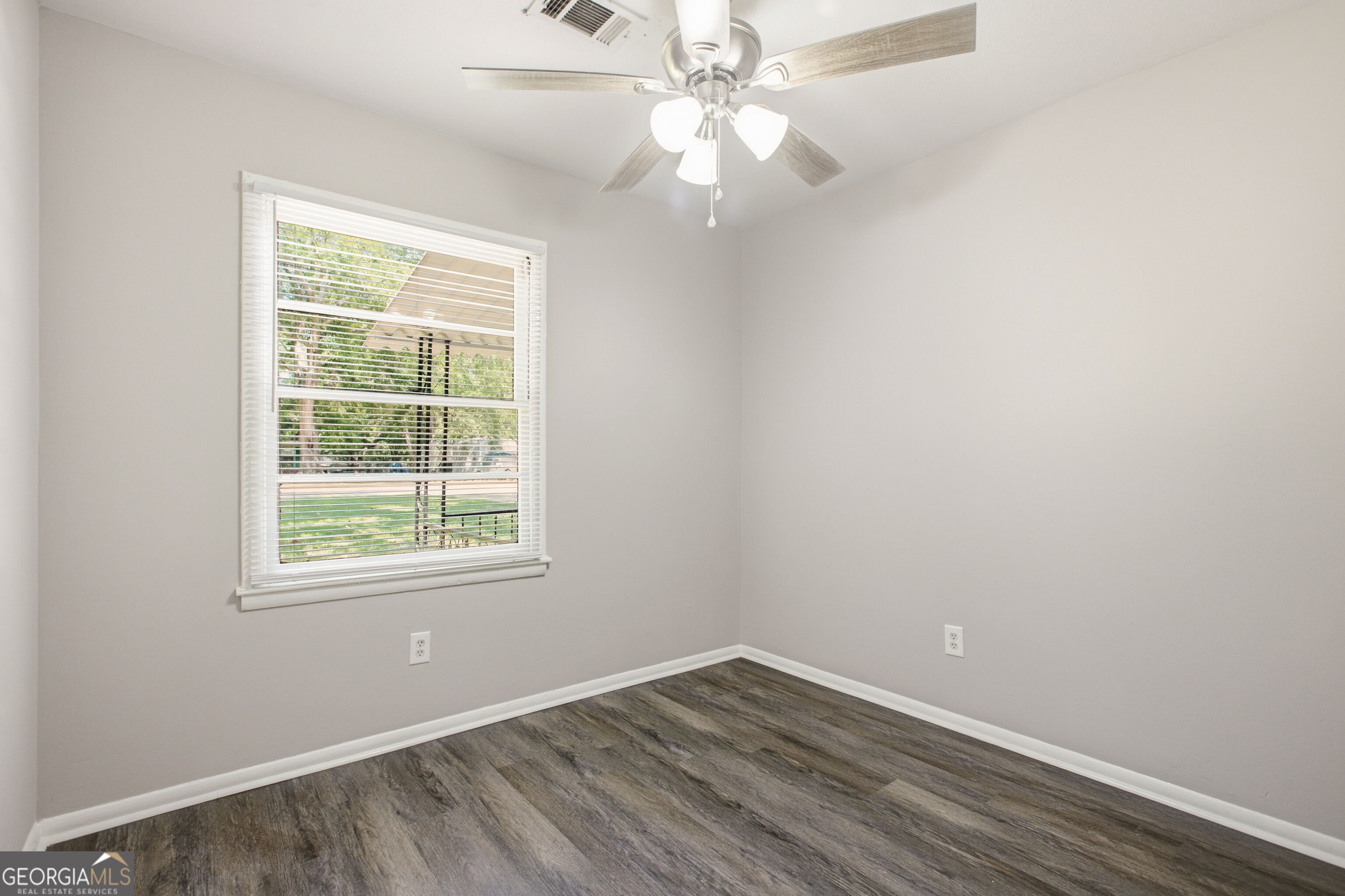 1510 Winshire Street Property Photo 11