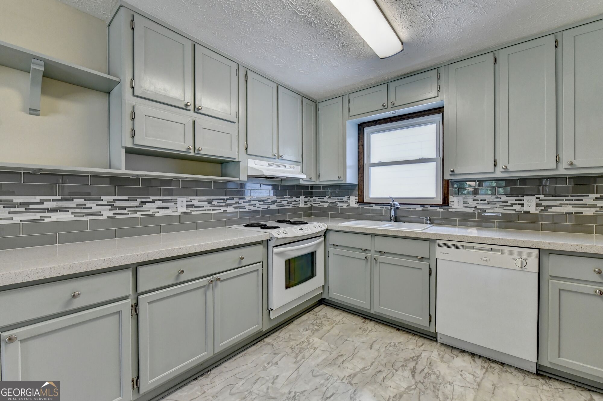 4410 Meadow Trail Property Photo 6