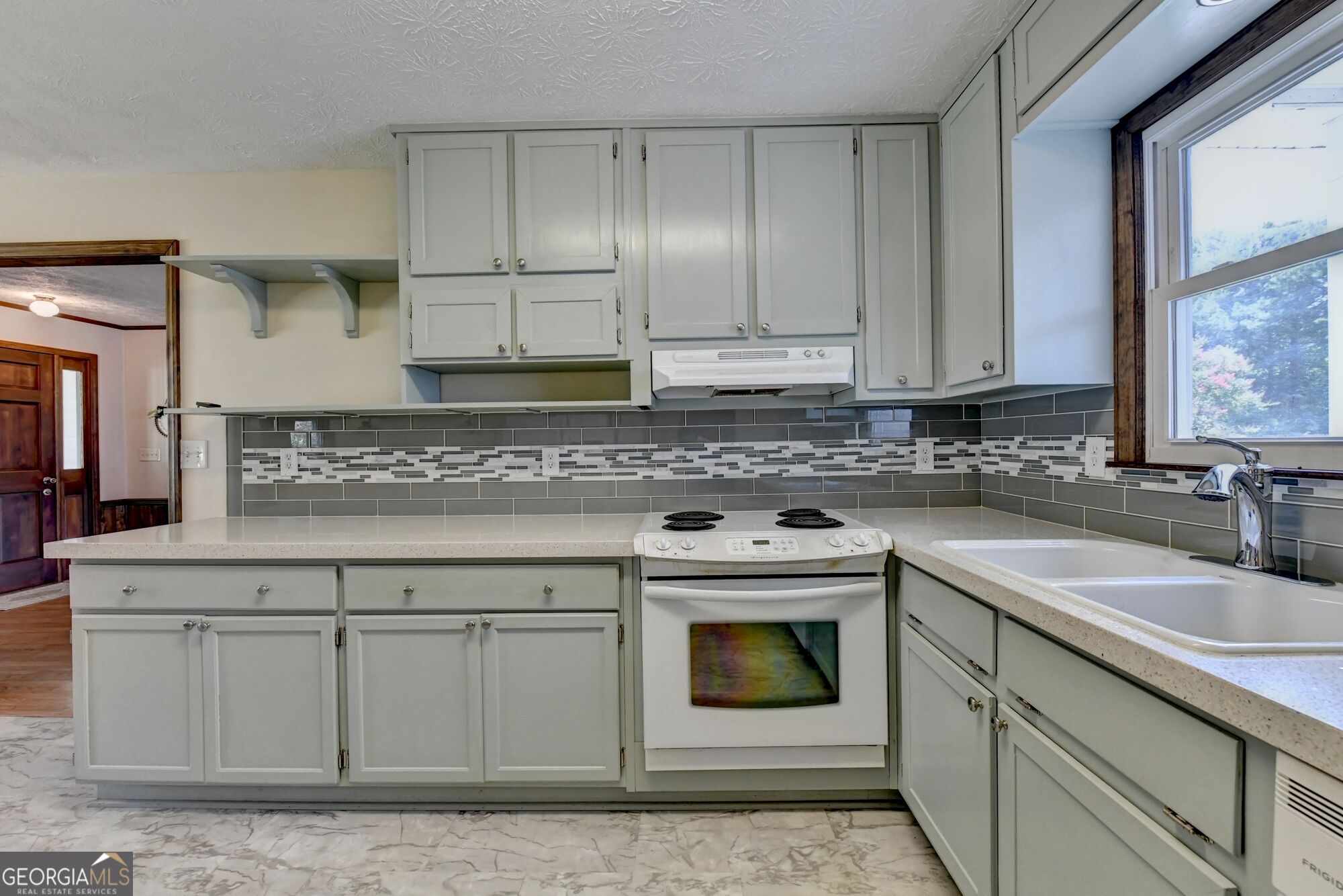 4410 Meadow Trail Property Photo 8