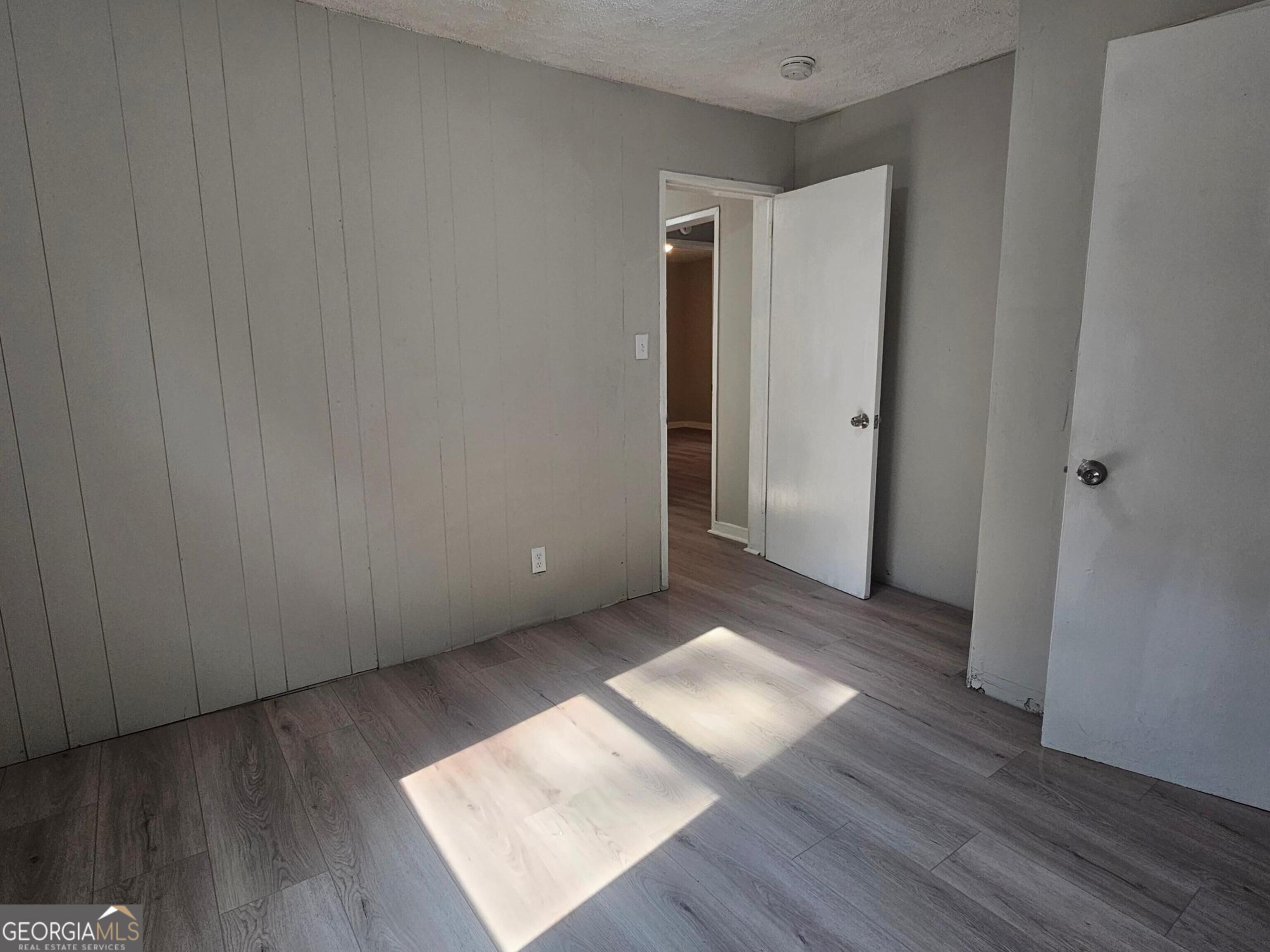 4528 Shadow Lawn Drive Property Photo 6