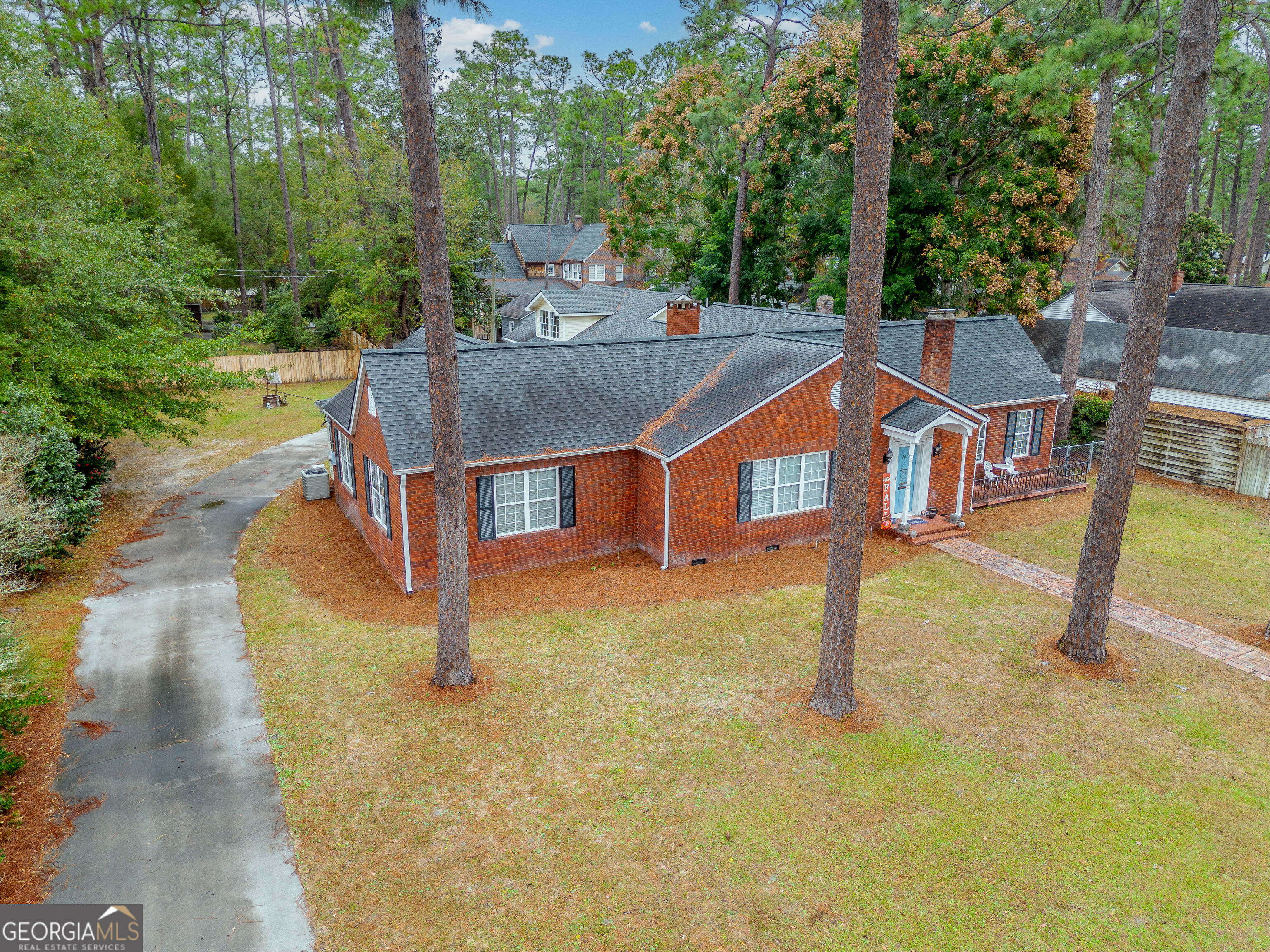 707 Euclid Avenue Property Photo 1