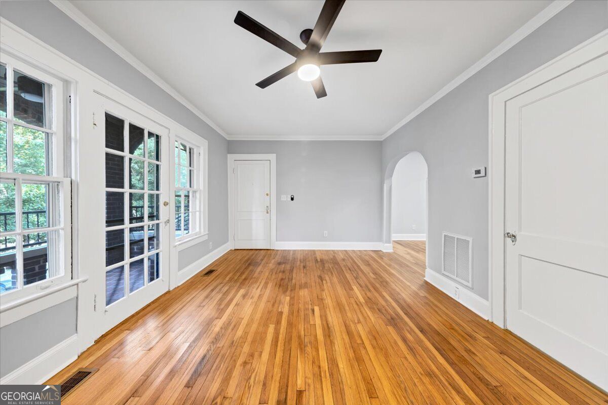 795 Ponce De Leon Place Ne # B1 Property Photo 5