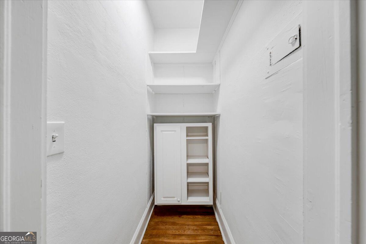 795 Ponce De Leon Place Ne # B1 Property Photo 8