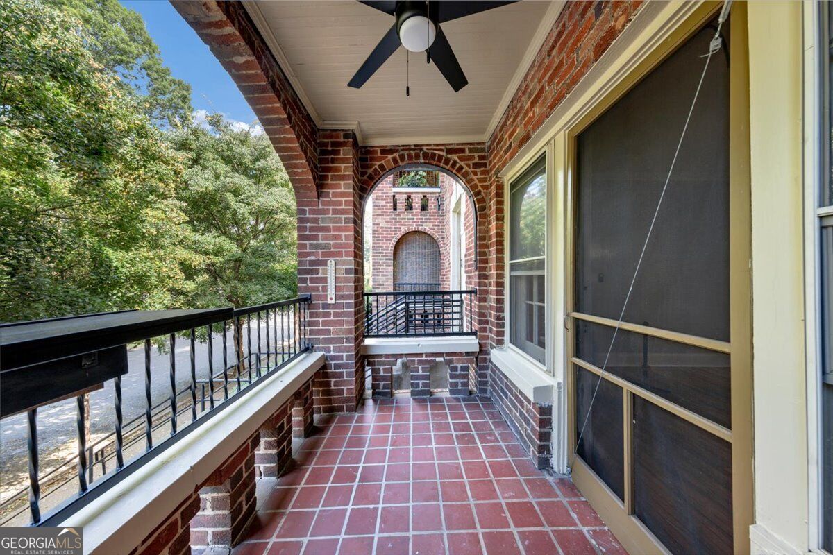 795 Ponce De Leon Place Ne # B1 Property Photo 16