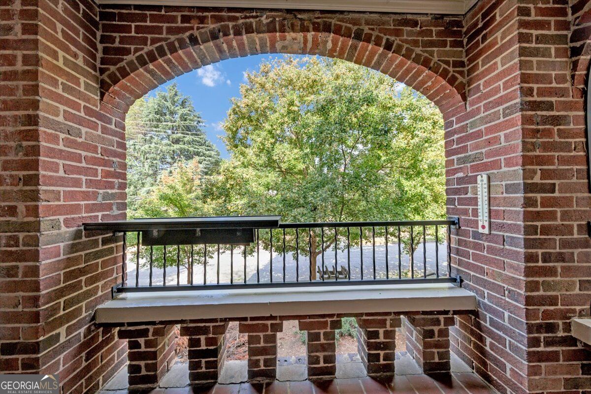 795 Ponce De Leon Place Ne # B1 Property Photo 17