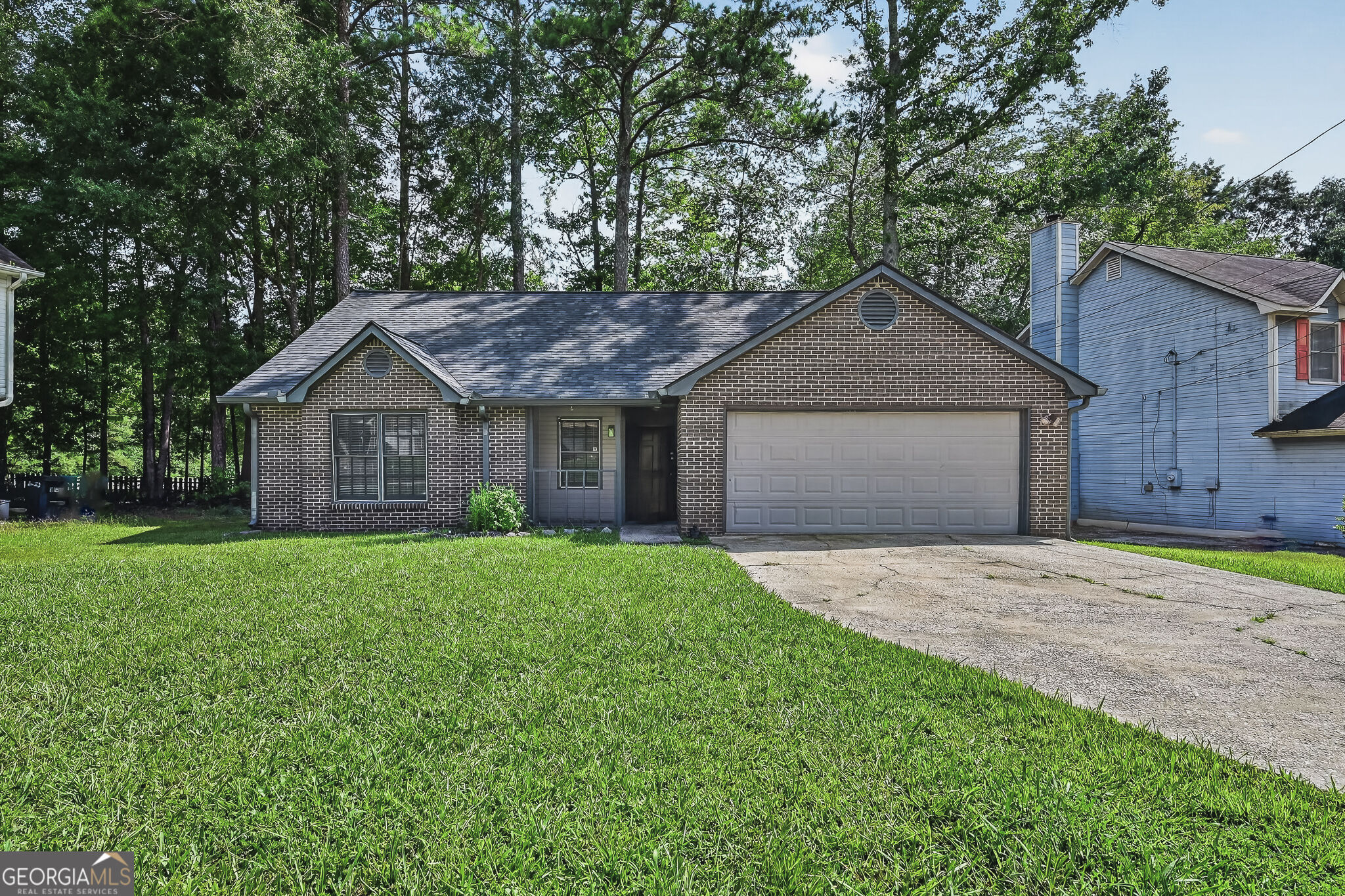 7185 Nunn Woods Way Property Photo 1