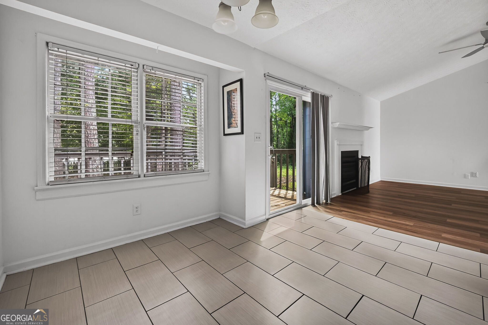 7185 Nunn Woods Way Property Photo 8