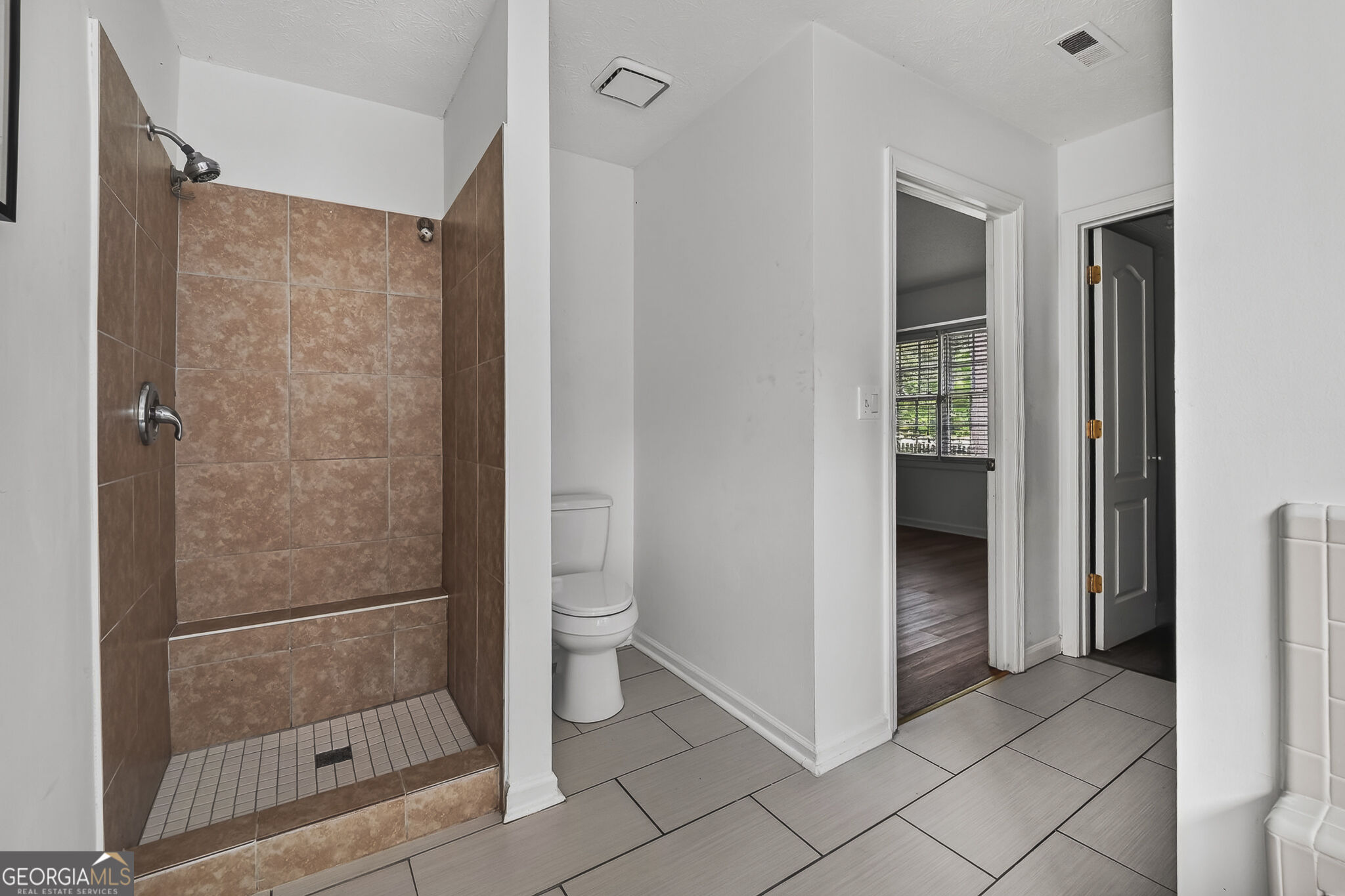7185 Nunn Woods Way Property Photo 18