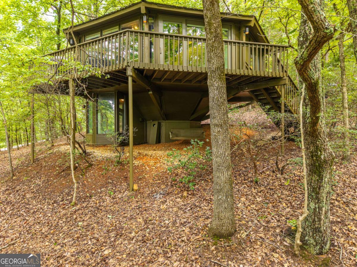 208 Treetopper Circle Property Photo 2