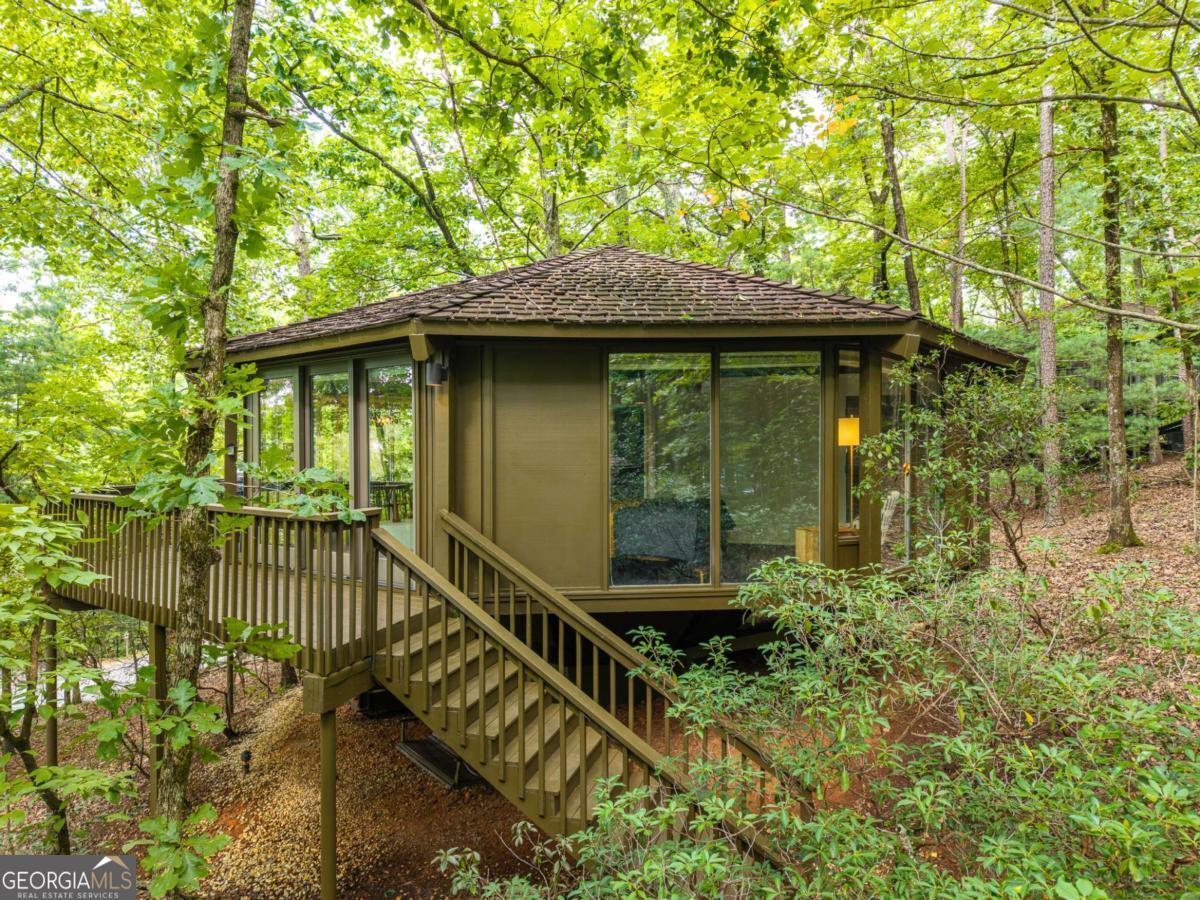 208 Treetopper Circle Property Photo 35