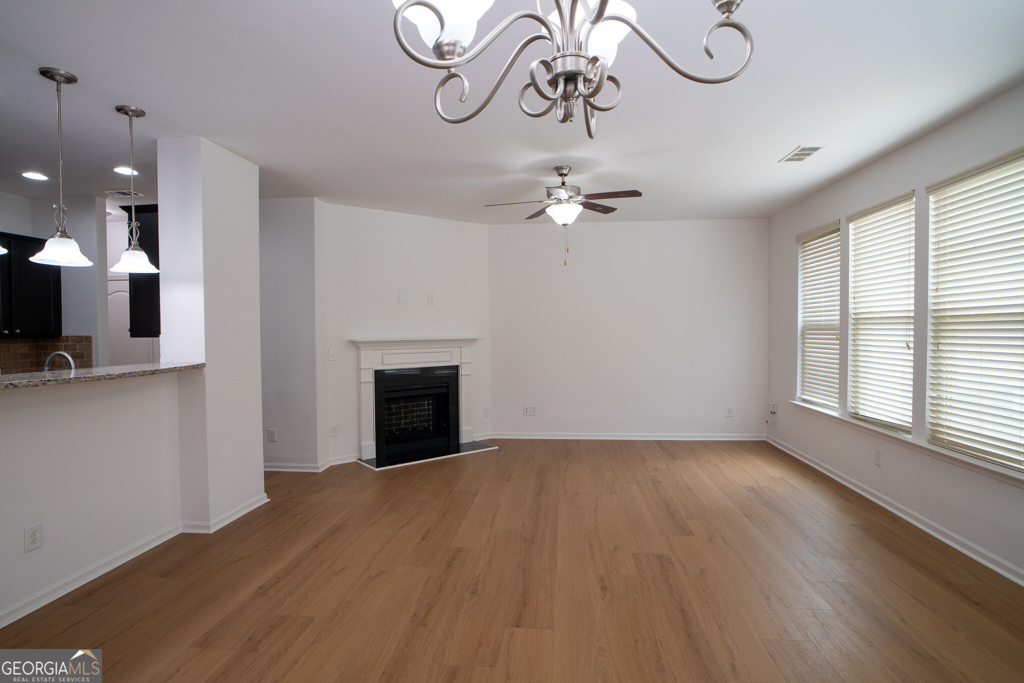 2306 Bellyard Drive Property Photo 4