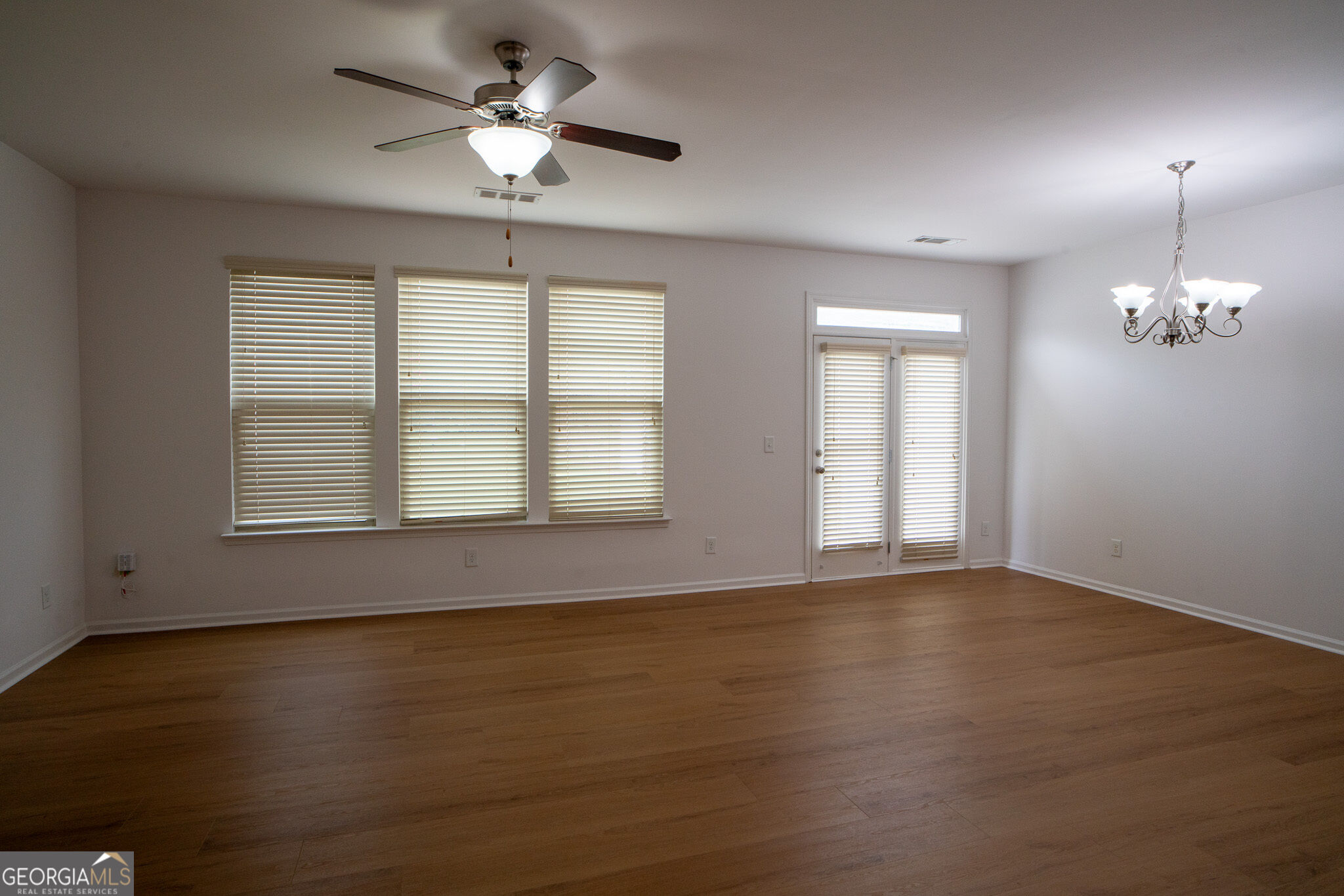 2306 Bellyard Drive Property Photo 5