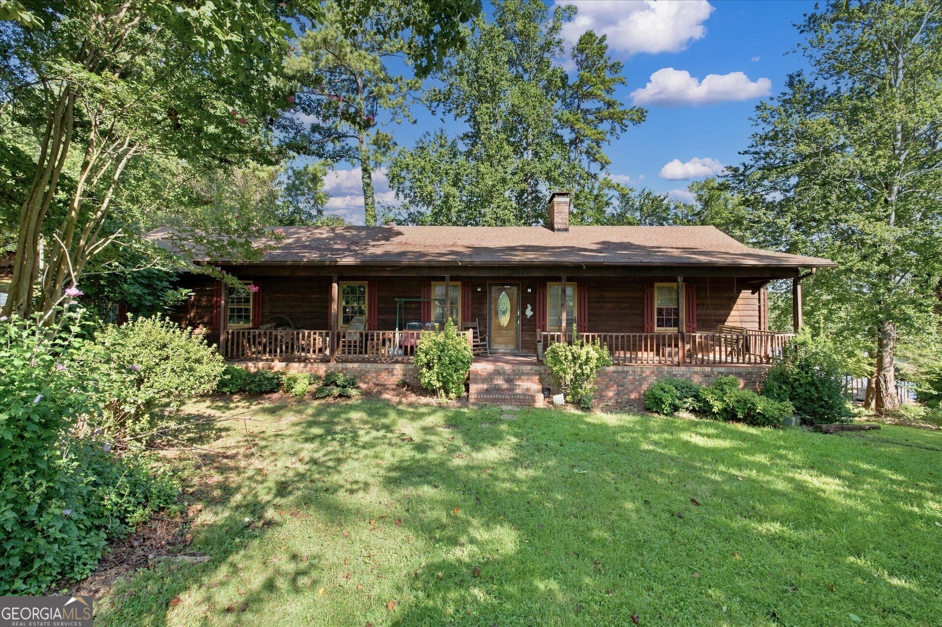 1112 Lookout Court Property Photo 1