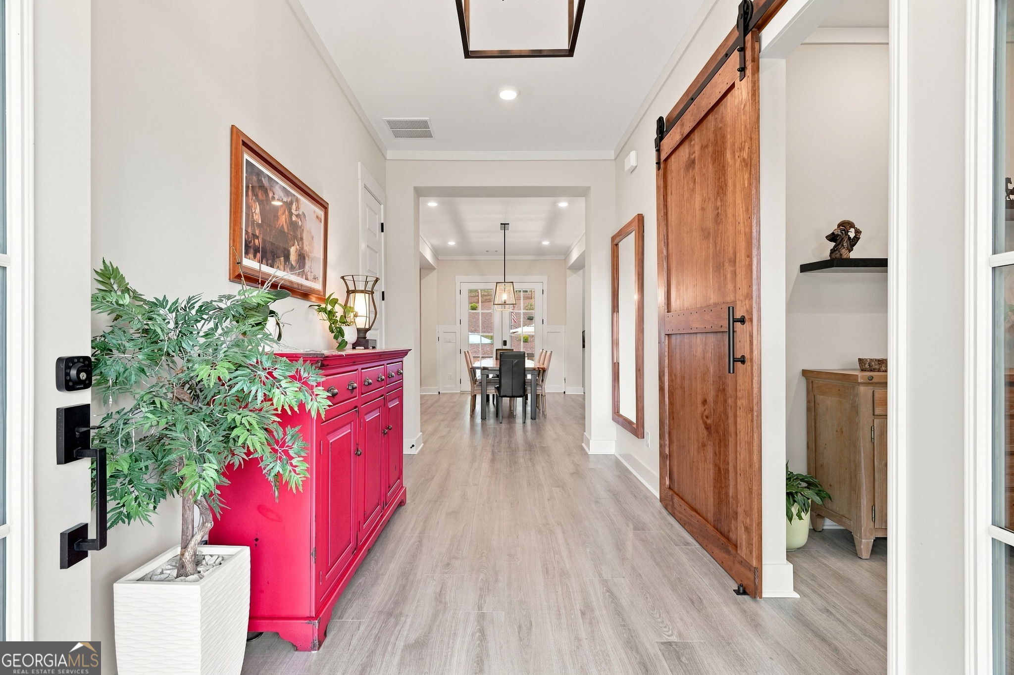 145 London Road Property Photo 2