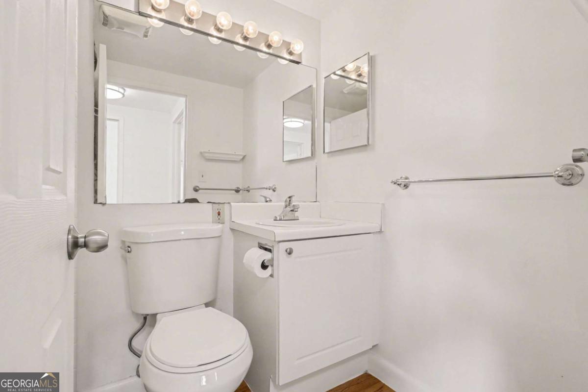 1501 Clairmont Road # 827 Property Photo 8