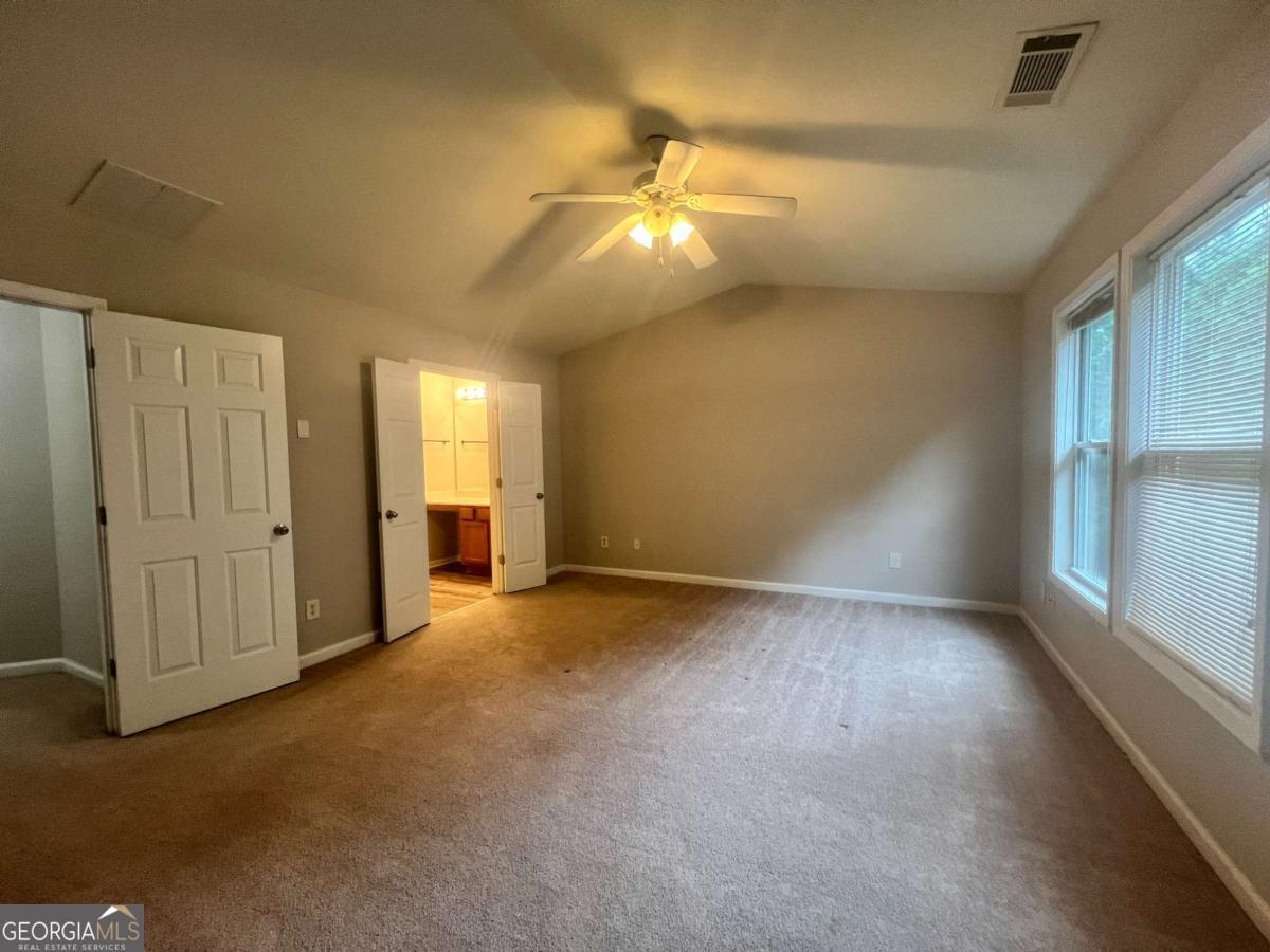 2176 Executive Drive Property Photo 12