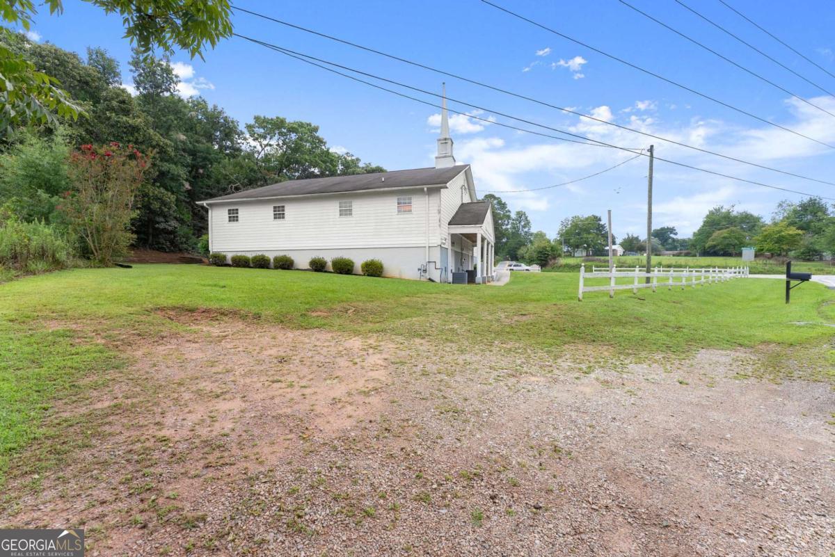 5304 Bethel Road Property Photo 4
