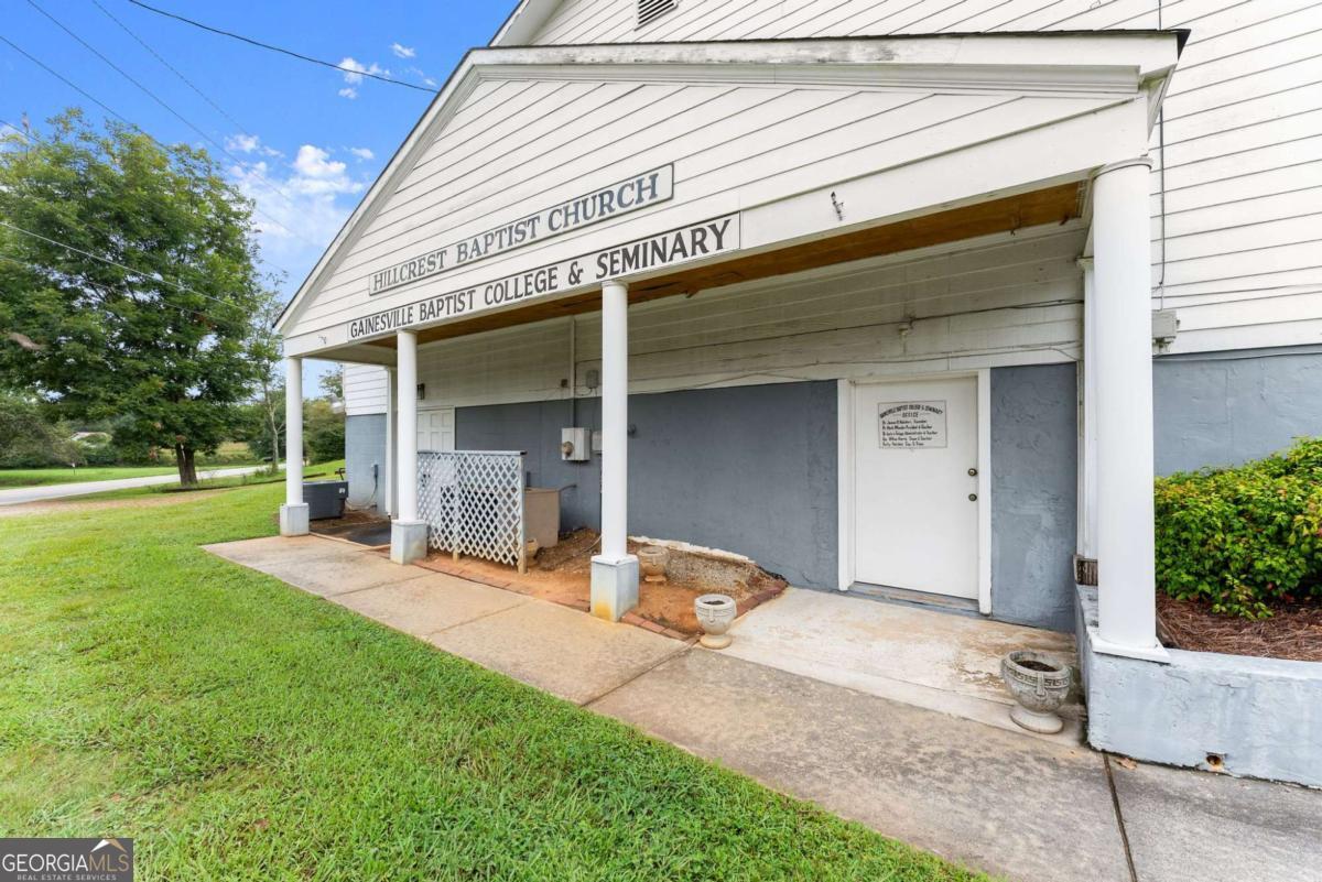 5304 Bethel Road Property Photo 5