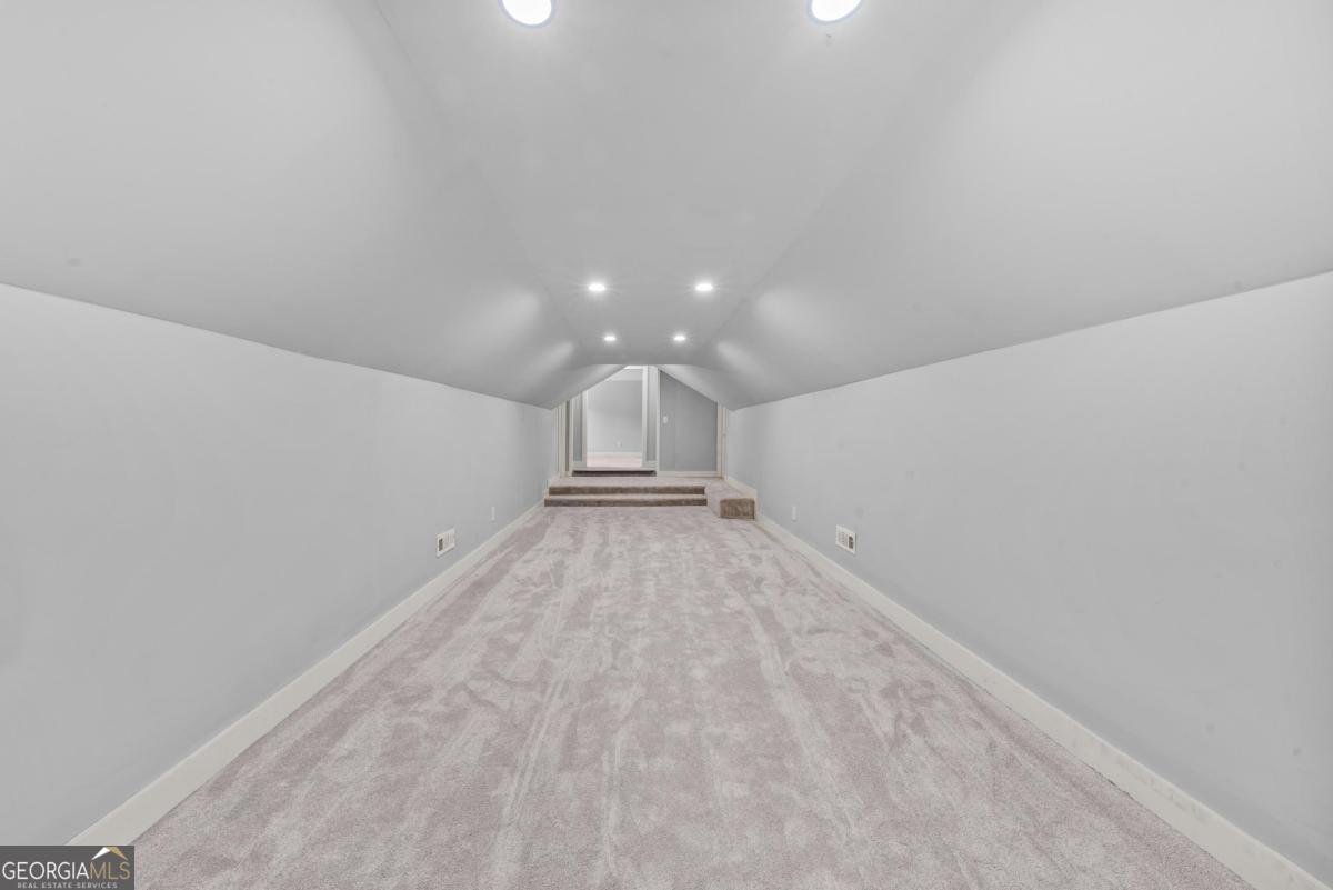 204 Broadlands Drive Property Photo 45