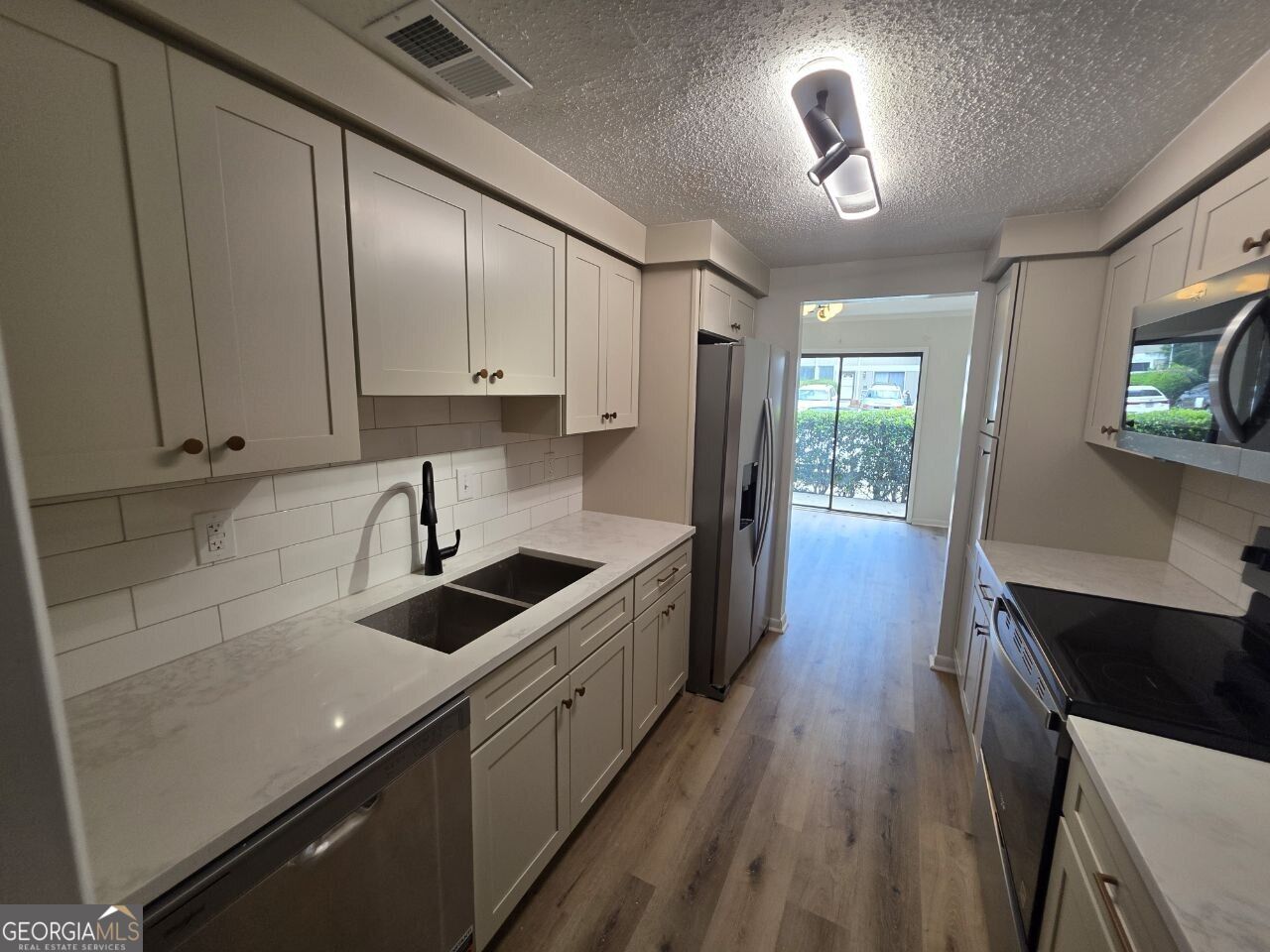 670 Powers Ferry North Se Property Photo 21