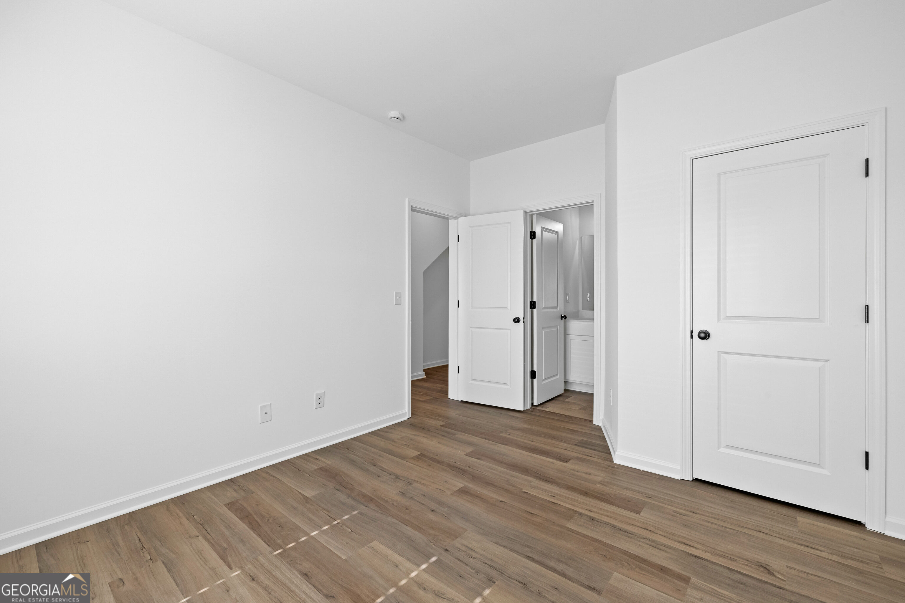 10 Mercury Lane # 28 Property Photo 6