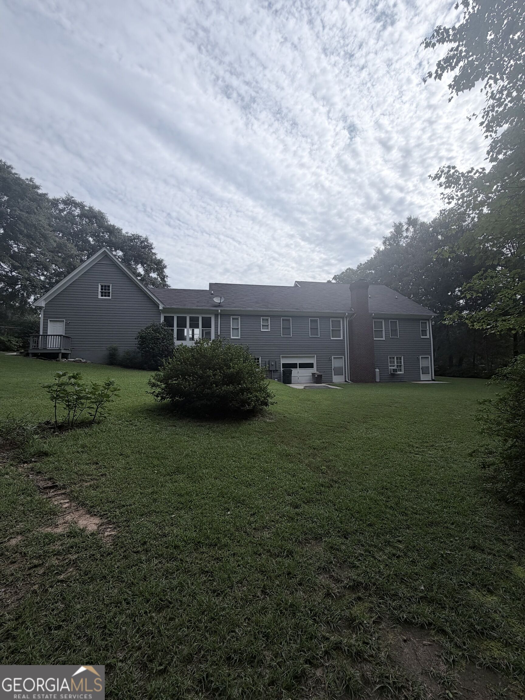 2820 Bay Ridge Drive Property Photo 4