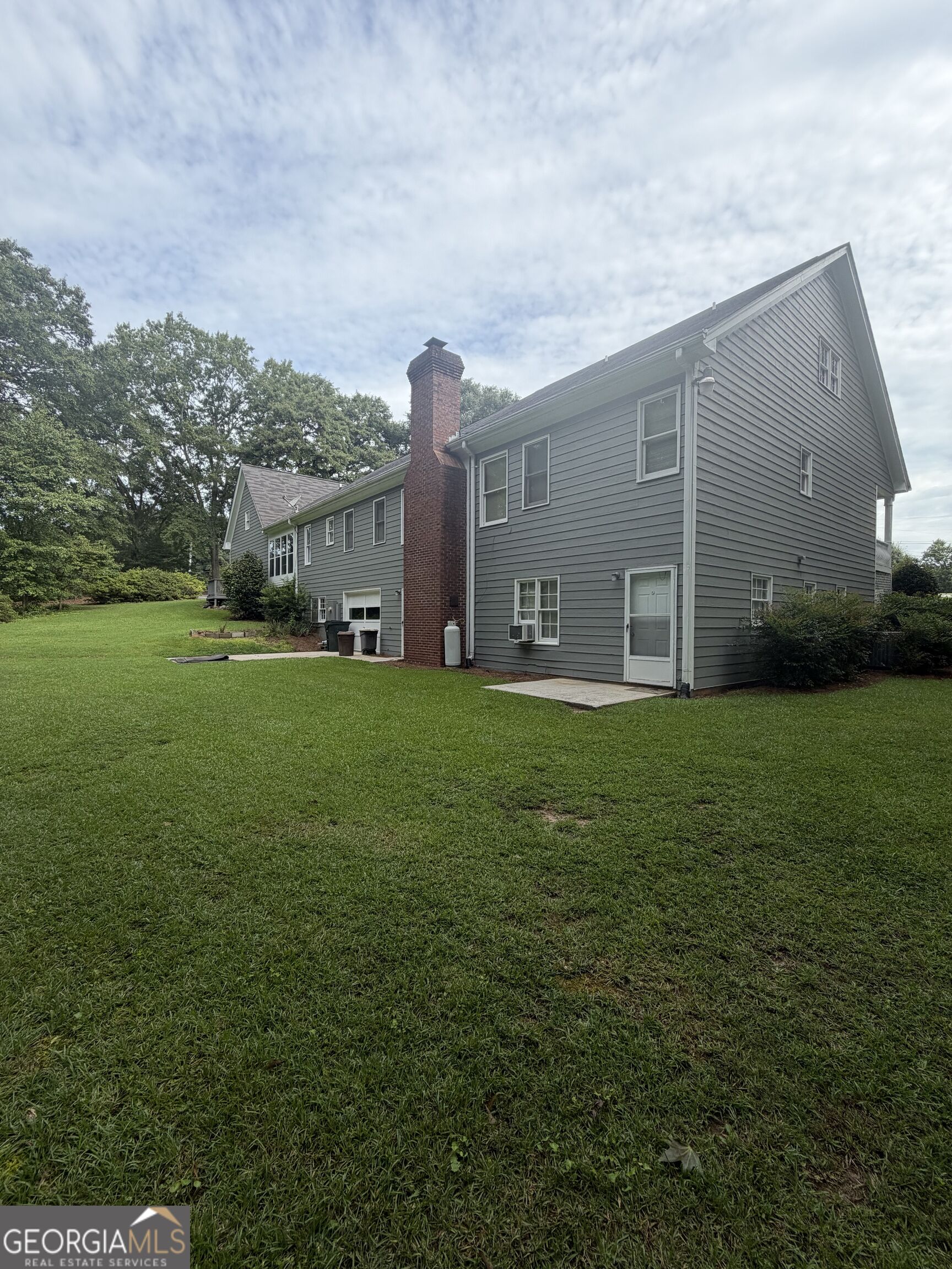 2820 Bay Ridge Drive Property Photo 5