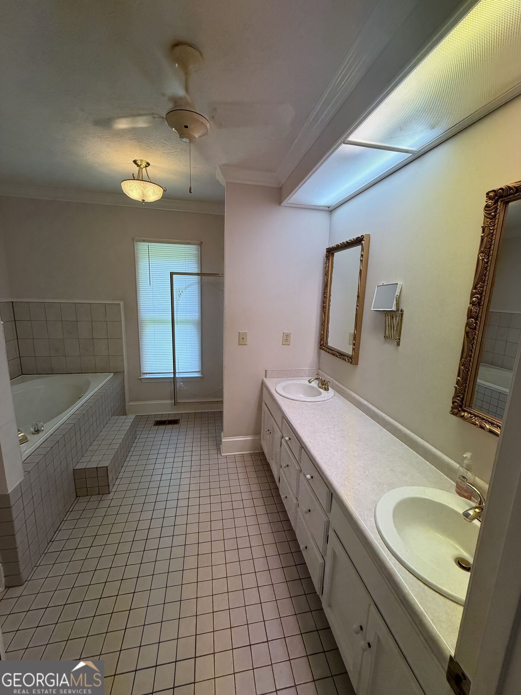 2820 Bay Ridge Drive Property Photo 12
