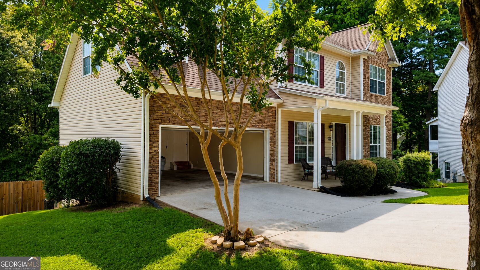 205 Leecroft Court Property Photo 6