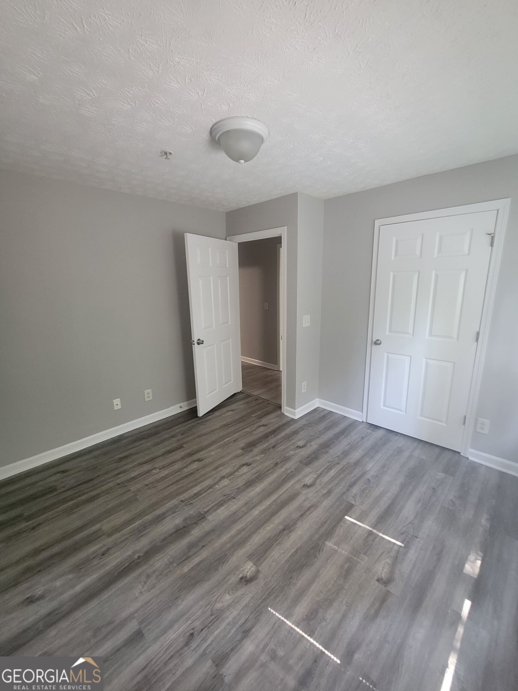 2204 Fairington Village Drive Property Photo 7