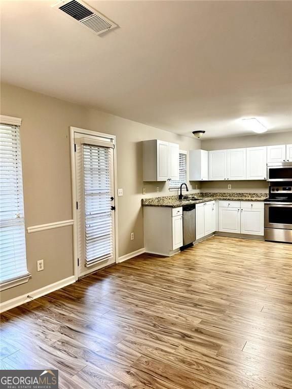 5670 Windswept Trace Property Photo 3