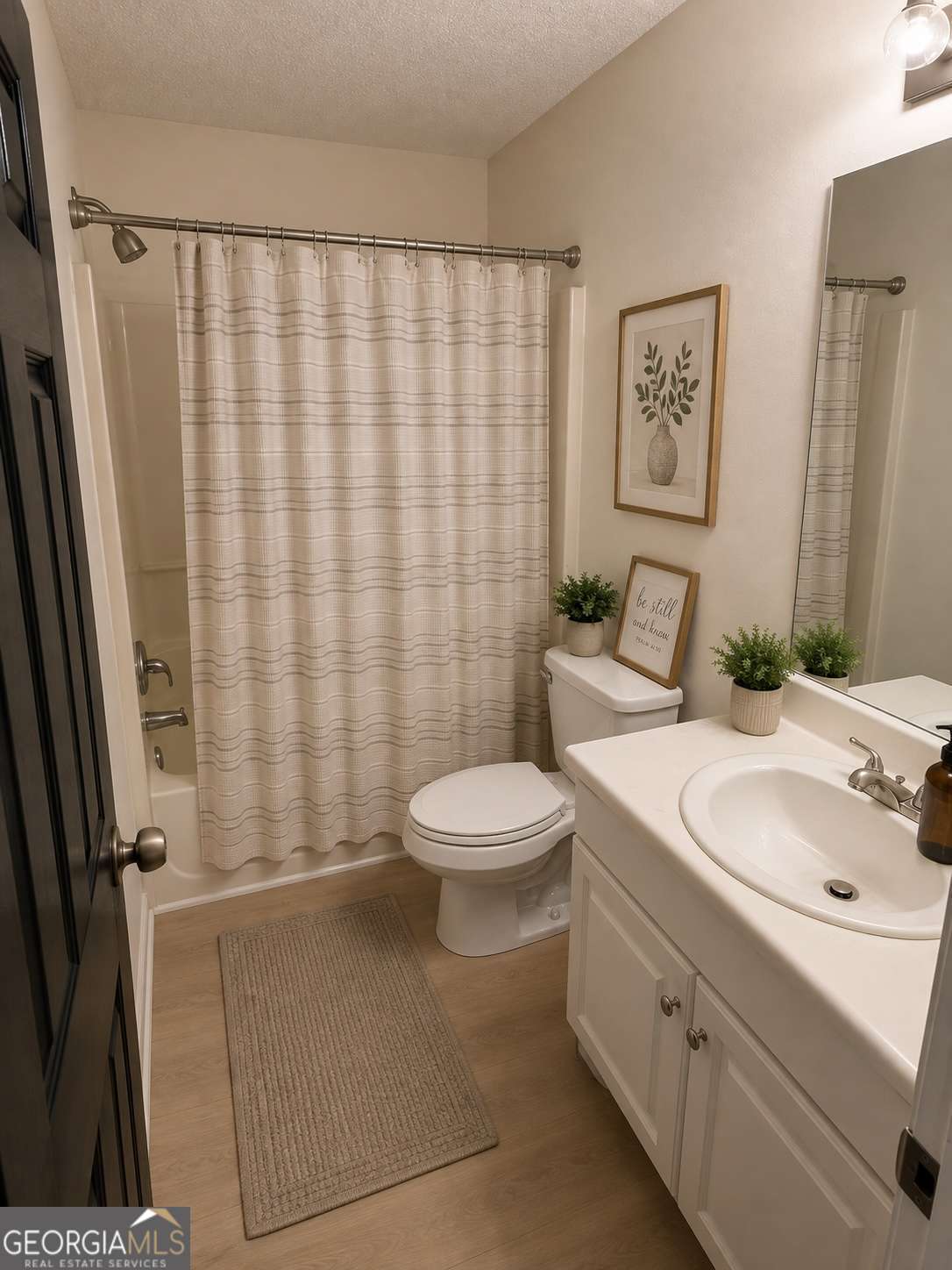 119 Bainbridge Court Property Photo 16