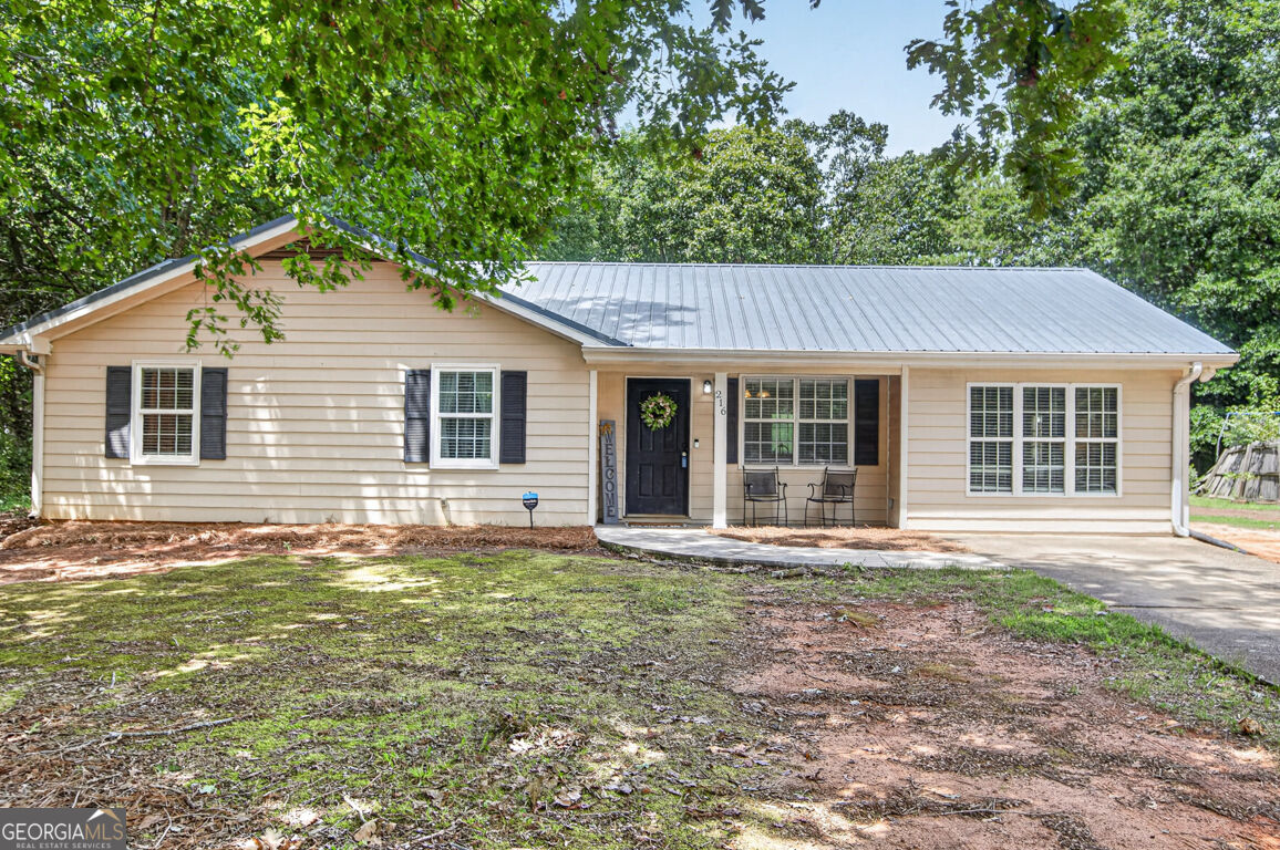 216 Brooks Lane Property Photo 1