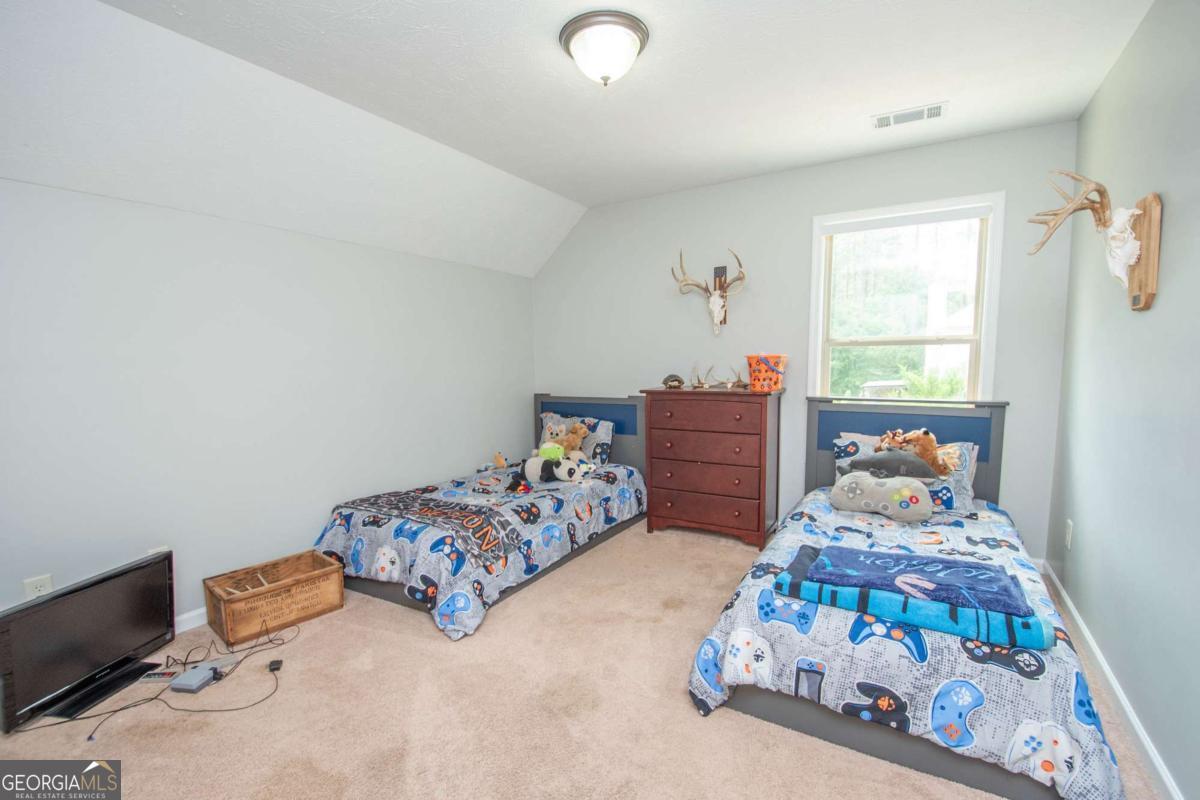 183 Edgemont Court Property Photo 28